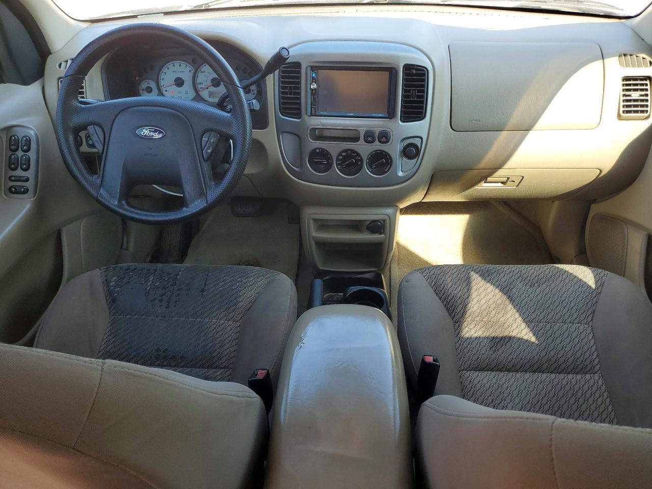2004 Ford Escape Xlt White vin: 1FMYU03134KB41016
