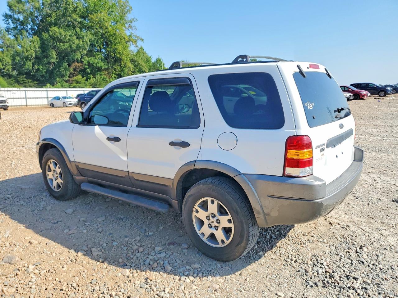 2004 Ford Escape Xlt White vin: 1FMYU03134KB41016
