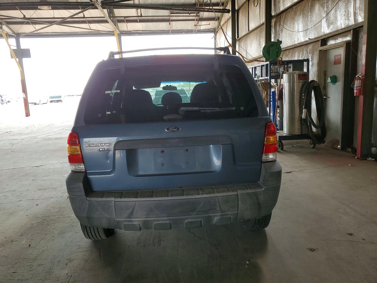 2005 Ford Escape Xlt Blue vin: 1FMYU03135KA65380
