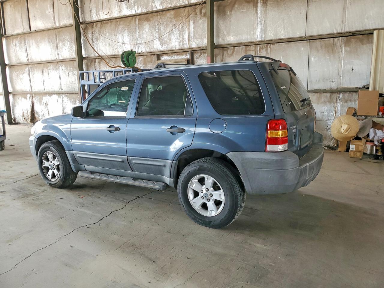 2005 Ford Escape Xlt Blue vin: 1FMYU03135KA65380