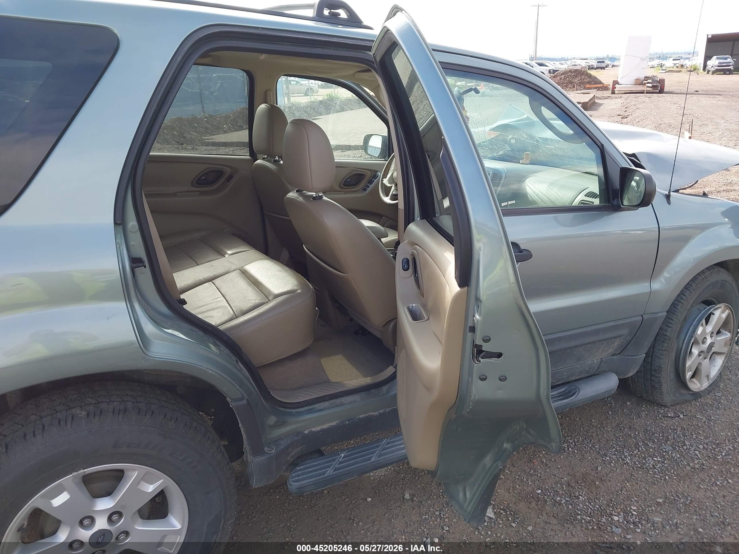 2005 Ford Escape Xlt Синий vin: 1FMYU03135KD40102