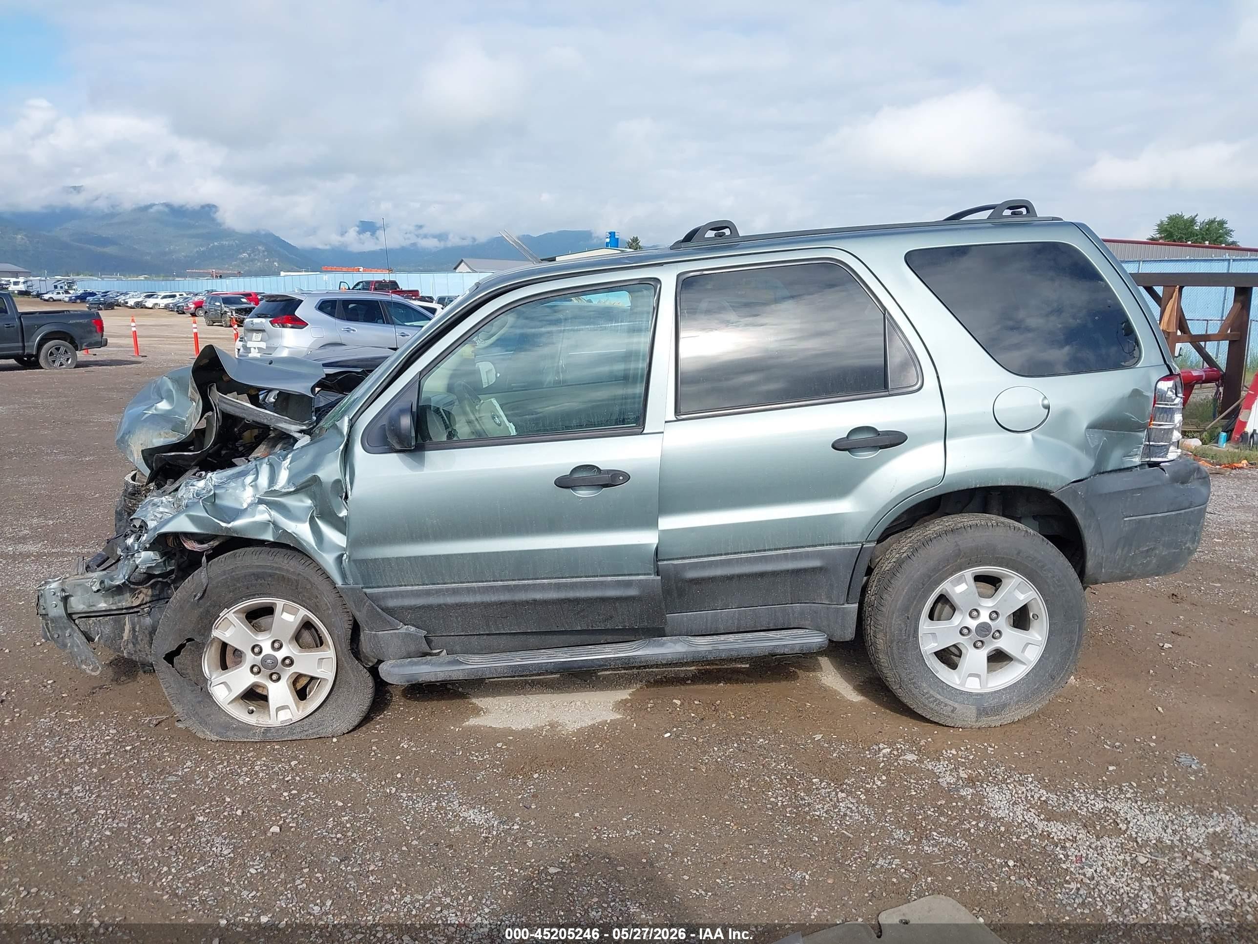 2005 Ford Escape Xlt Синий vin: 1FMYU03135KD40102