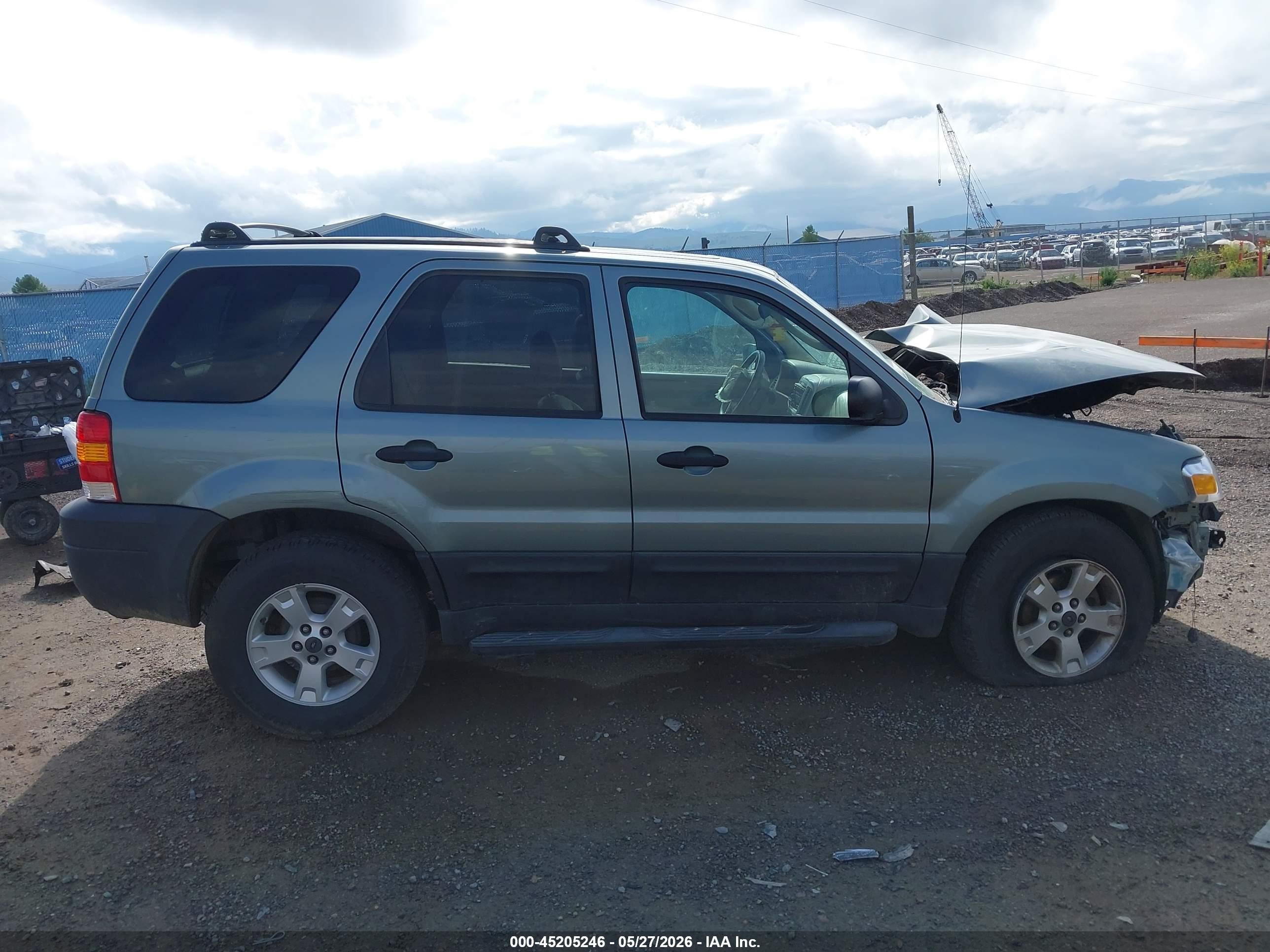 2005 Ford Escape Xlt Синий vin: 1FMYU03135KD40102