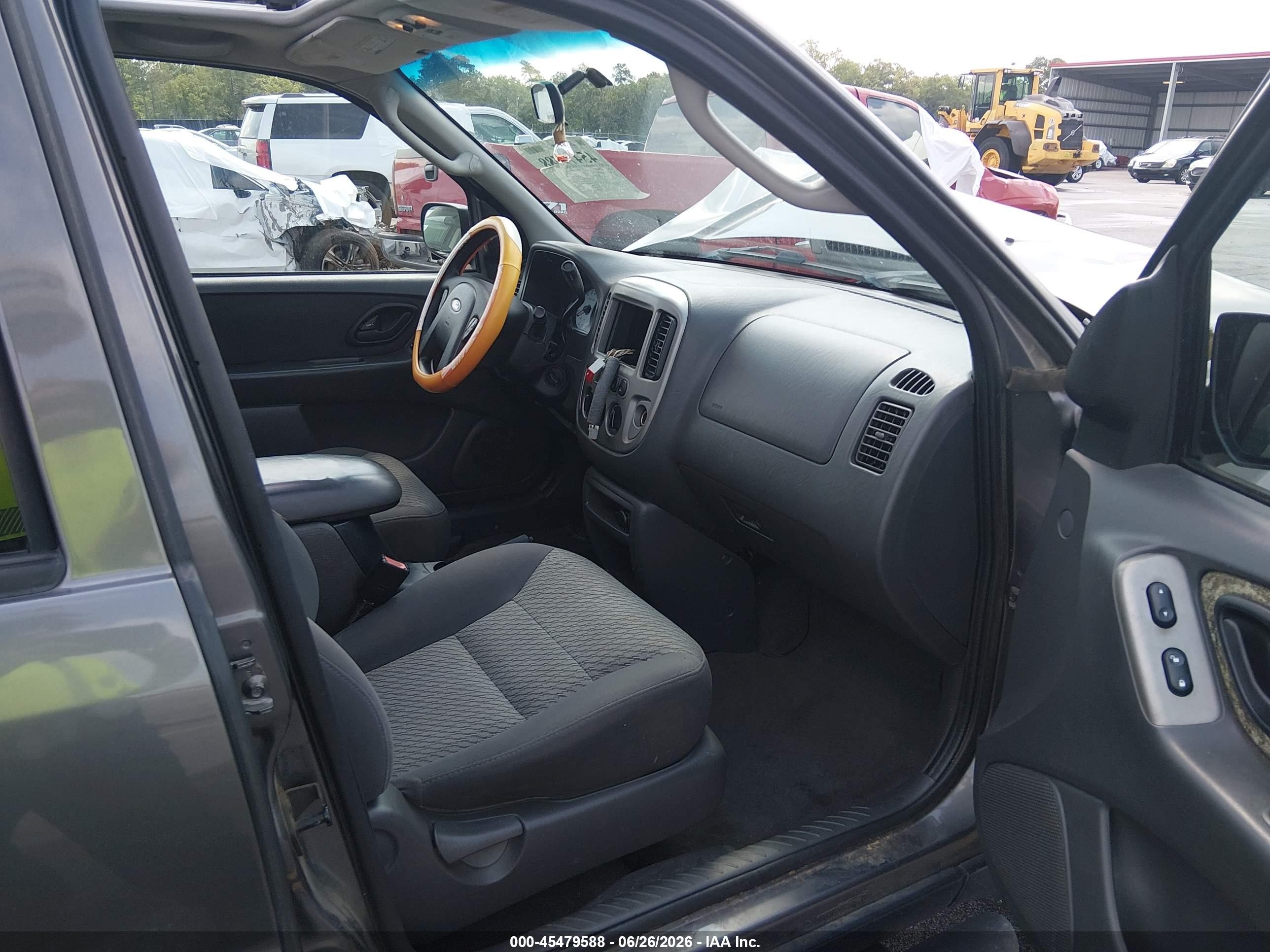 2004 Ford Escape Xlt Gray vin: 1FMYU03144DA23660