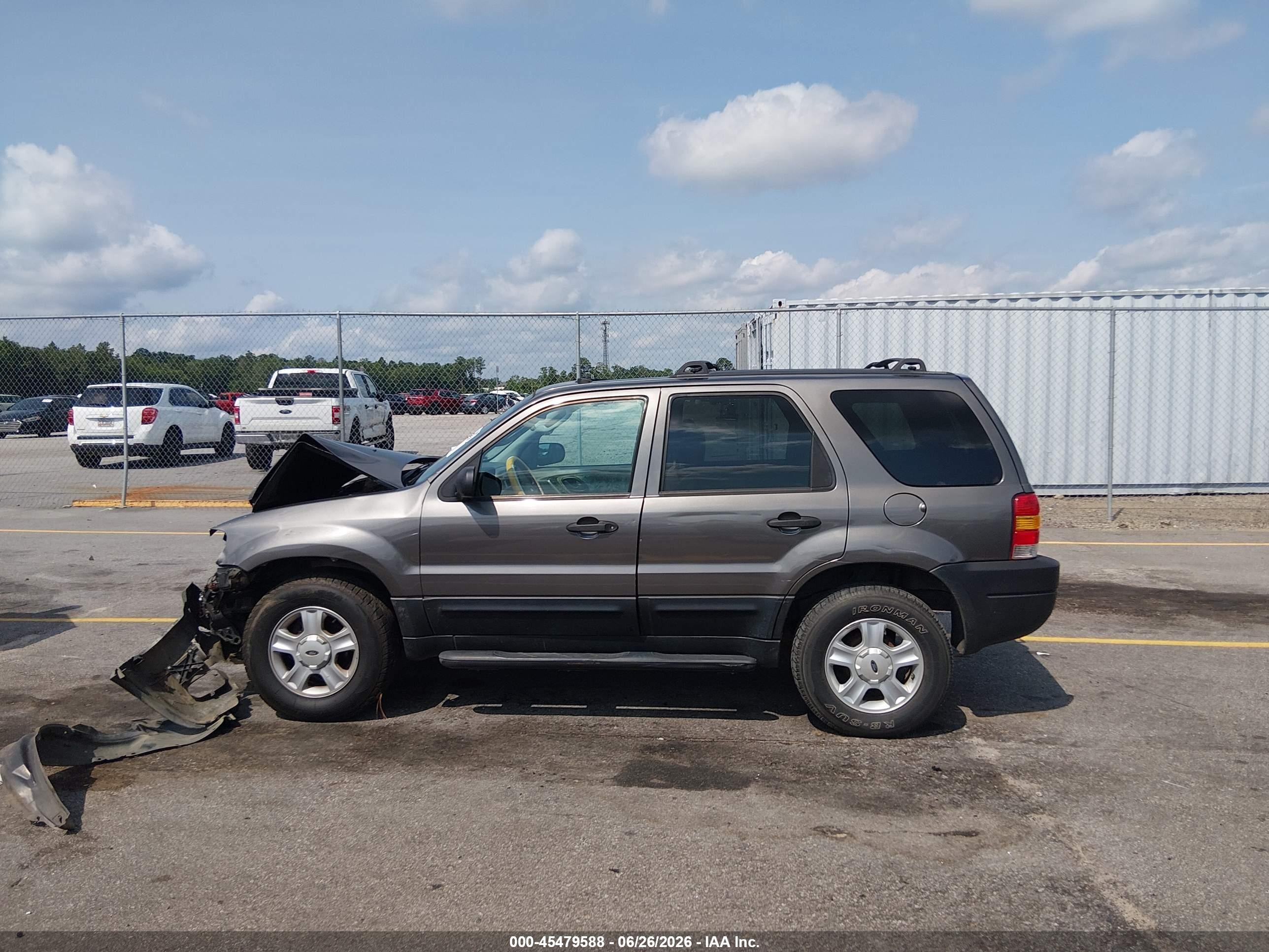 2004 Ford Escape Xlt Gray vin: 1FMYU03144DA23660