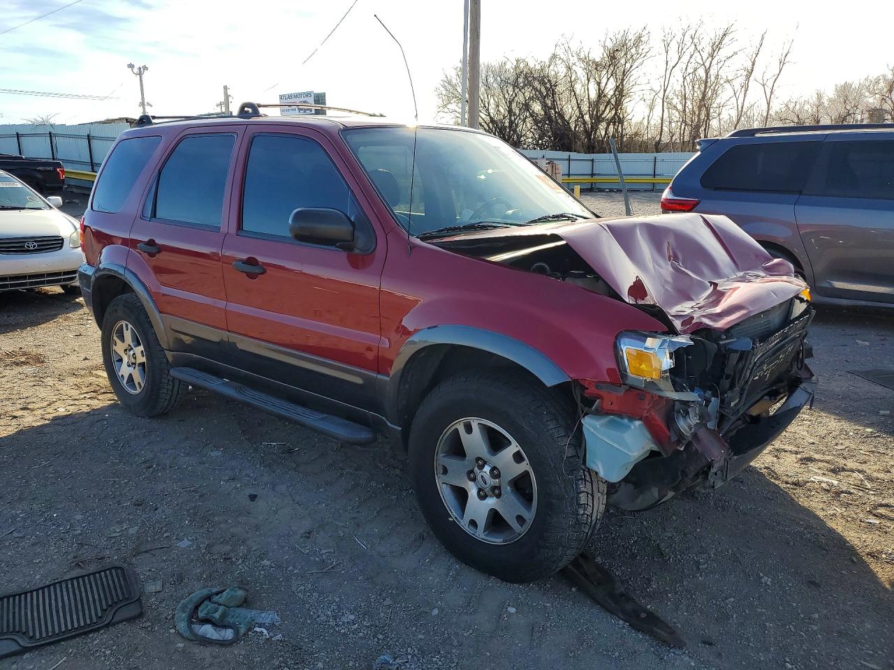2005 Ford Escape Xlt Red vin: 1FMYU03145KE10402