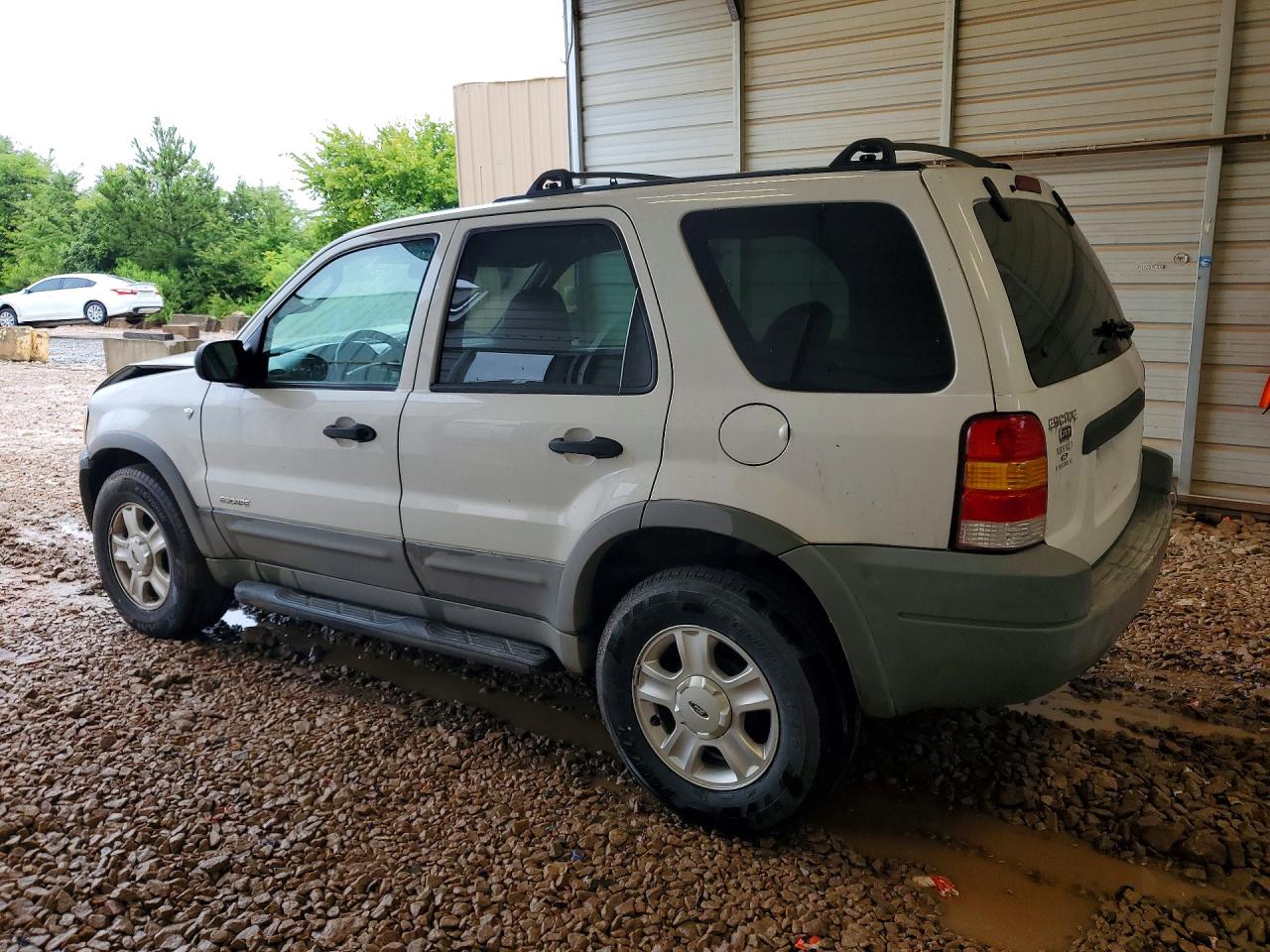 2002 Ford Escape Xlt White vin: 1FMYU03152KA91622