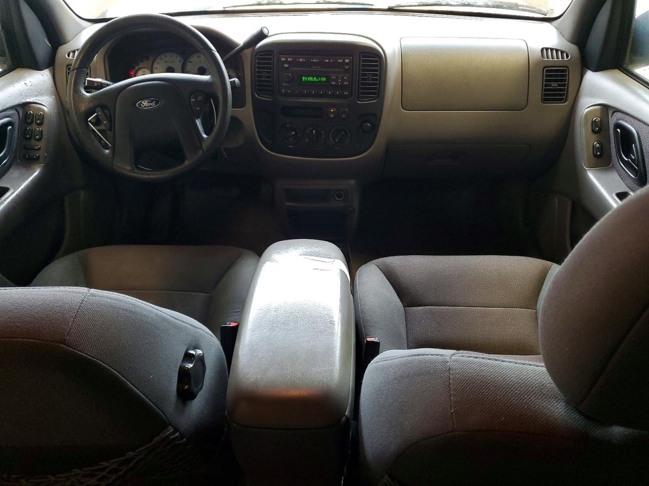 2002 Ford Escape Xlt White vin: 1FMYU03152KA91622