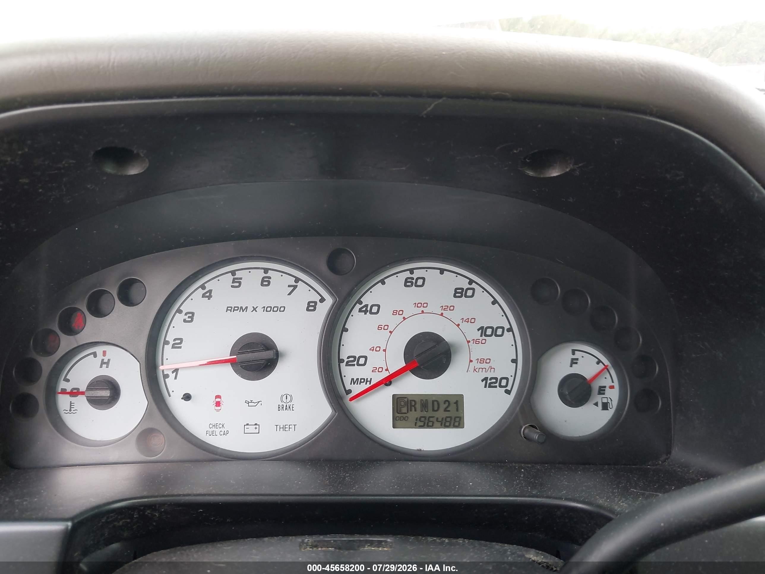 2002 Ford Escape Xlt Silver vin: 1FMYU03152KD22681