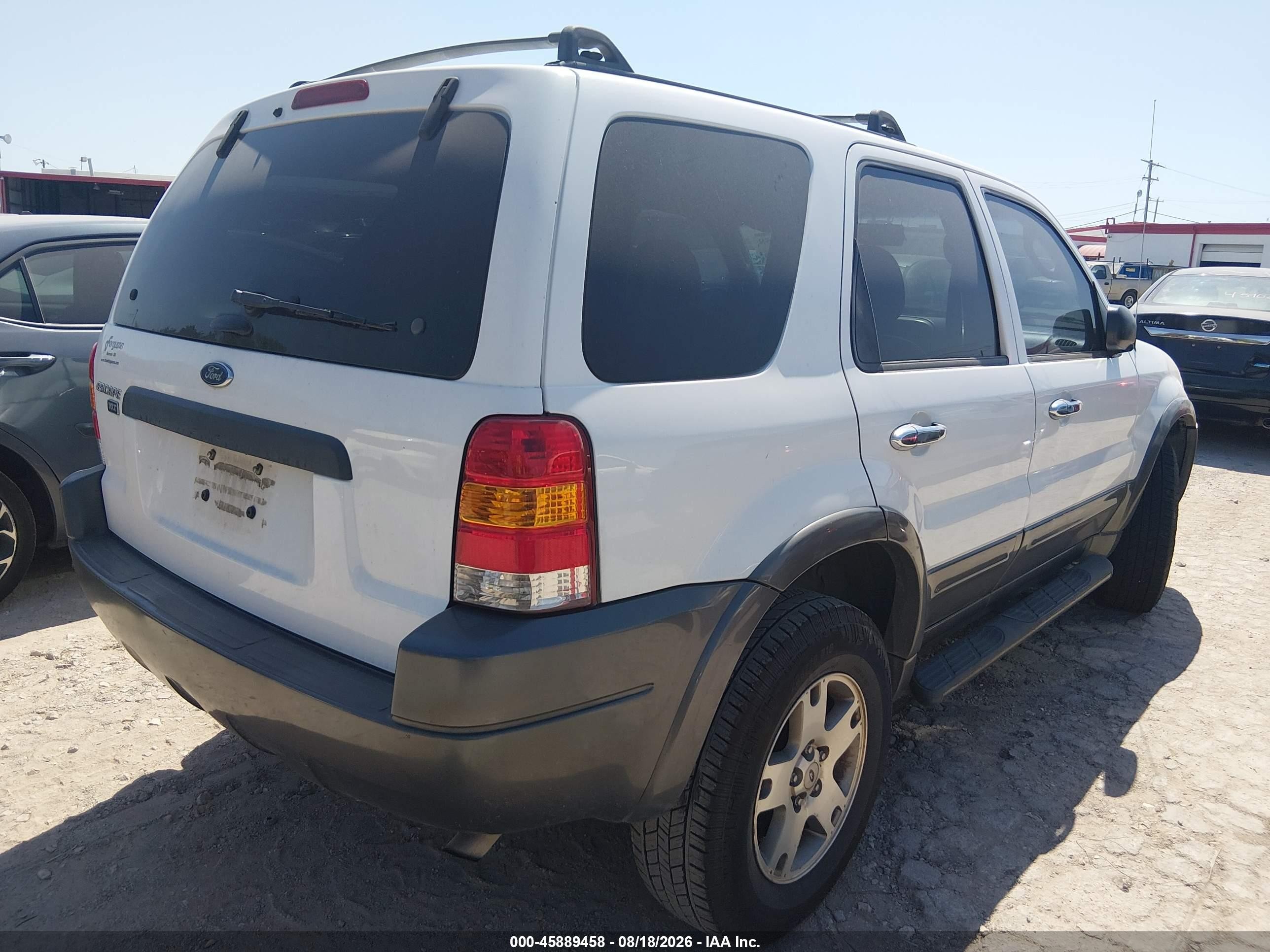 2004 Ford Escape Xlt White vin: 1FMYU03154KA19371
