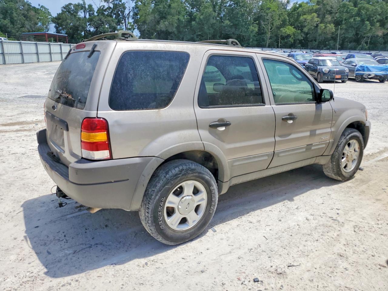 2001 Ford Escape Xlt Серебряный vin: 1FMYU03161KB72286