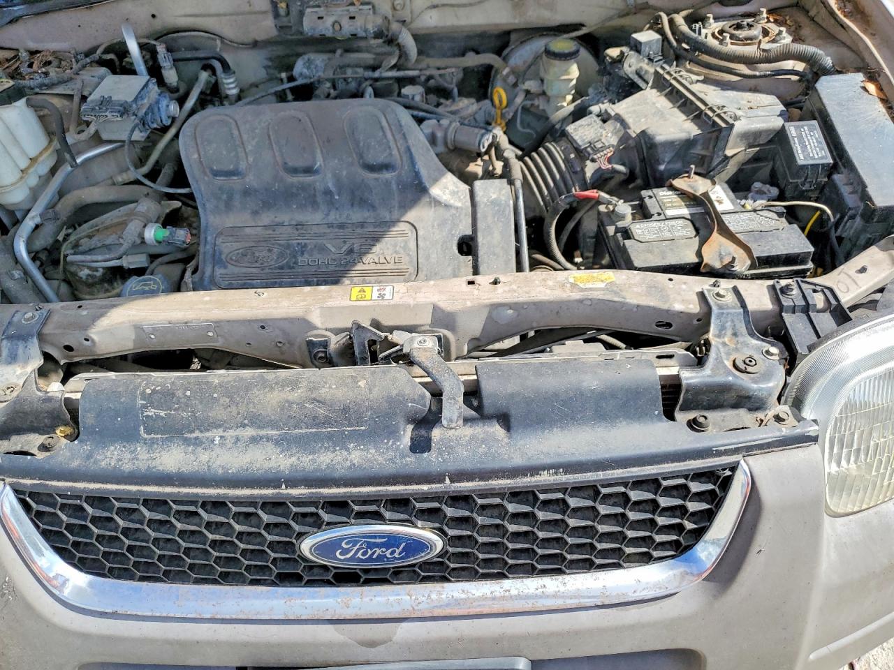 2001 Ford Escape Xlt Серебряный vin: 1FMYU03161KB72286