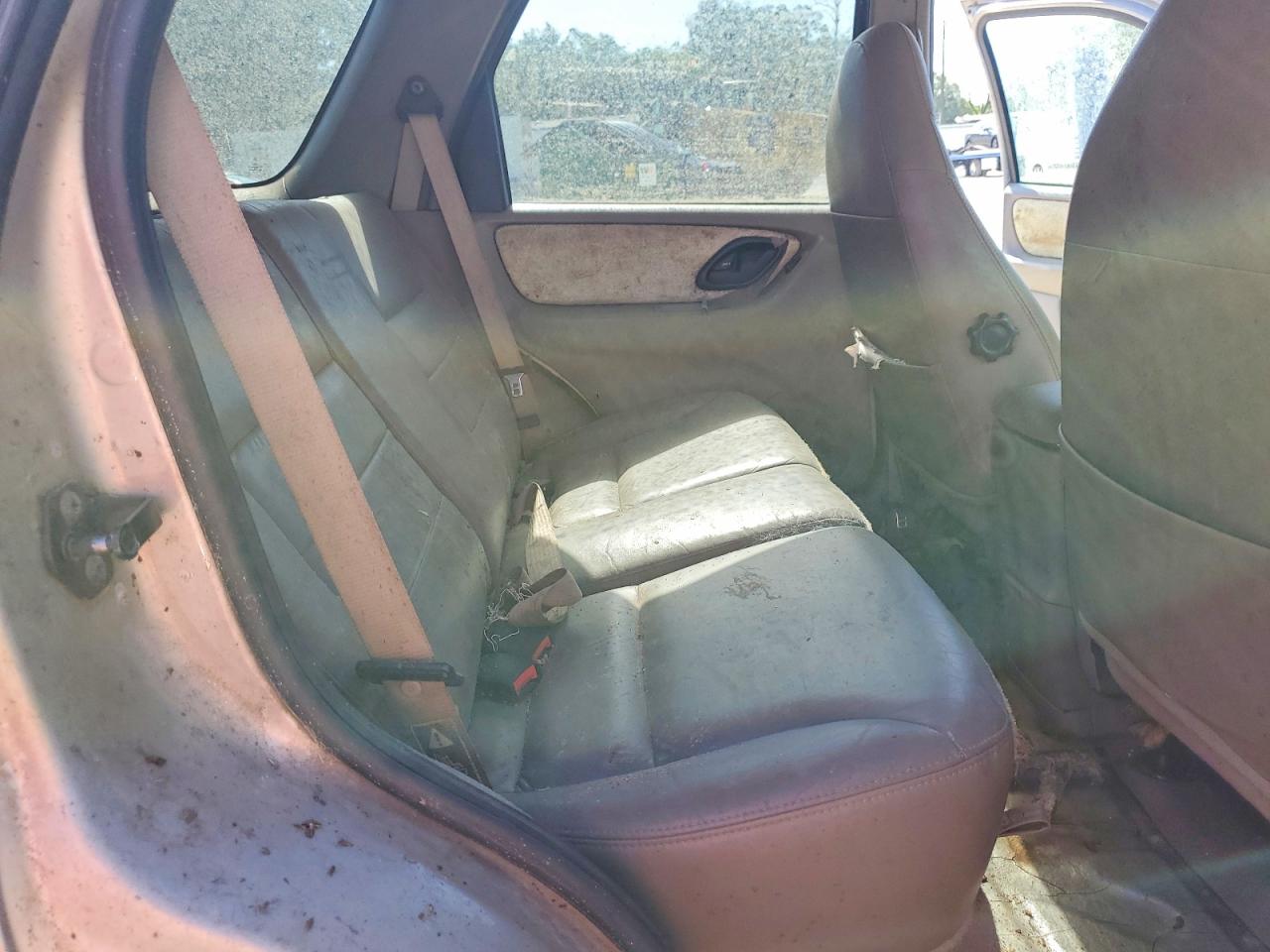 2001 Ford Escape Xlt Серебряный vin: 1FMYU03161KB72286