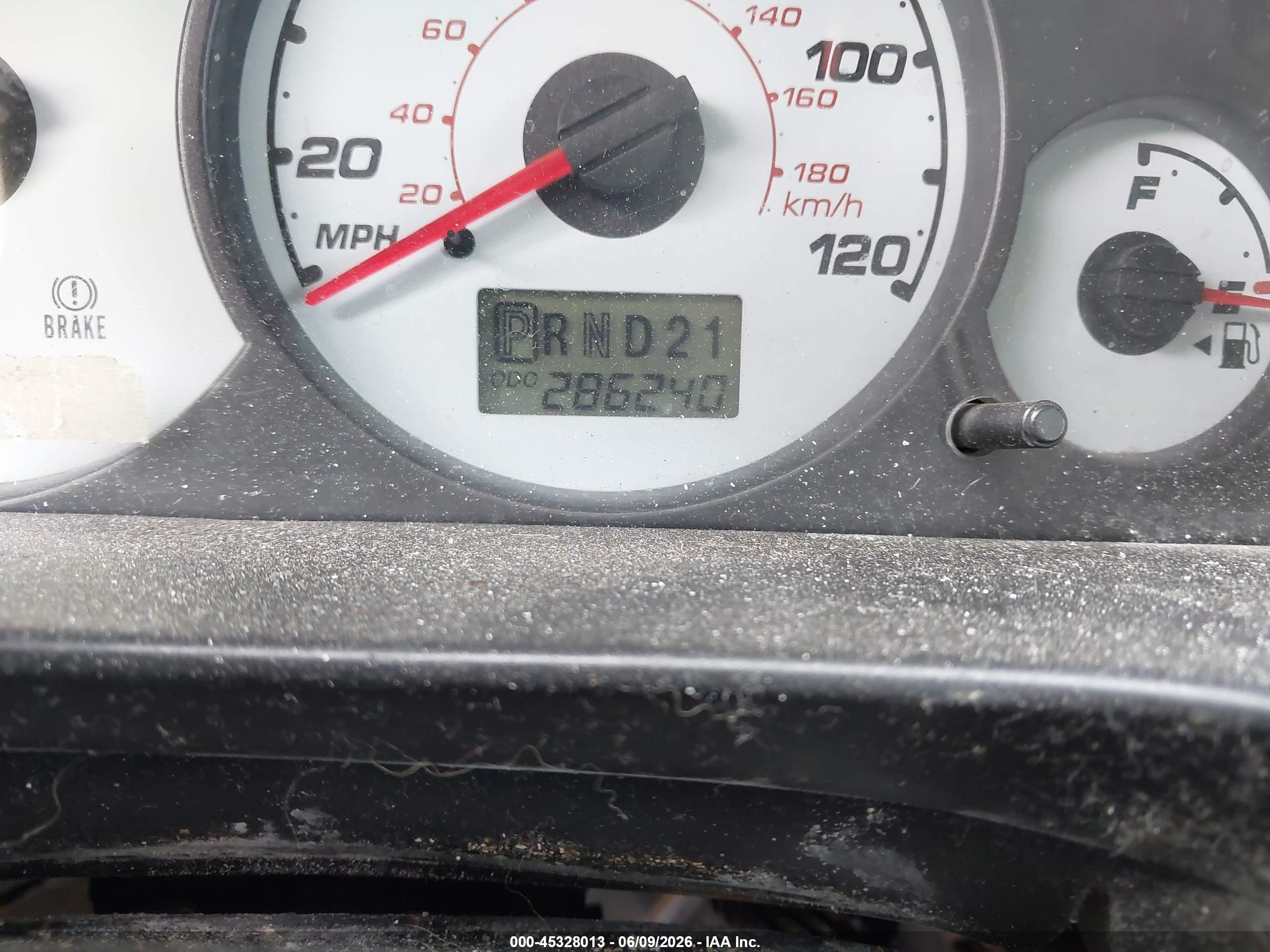 2004 Ford Escape Xlt Red vin: 1FMYU03164KA32193