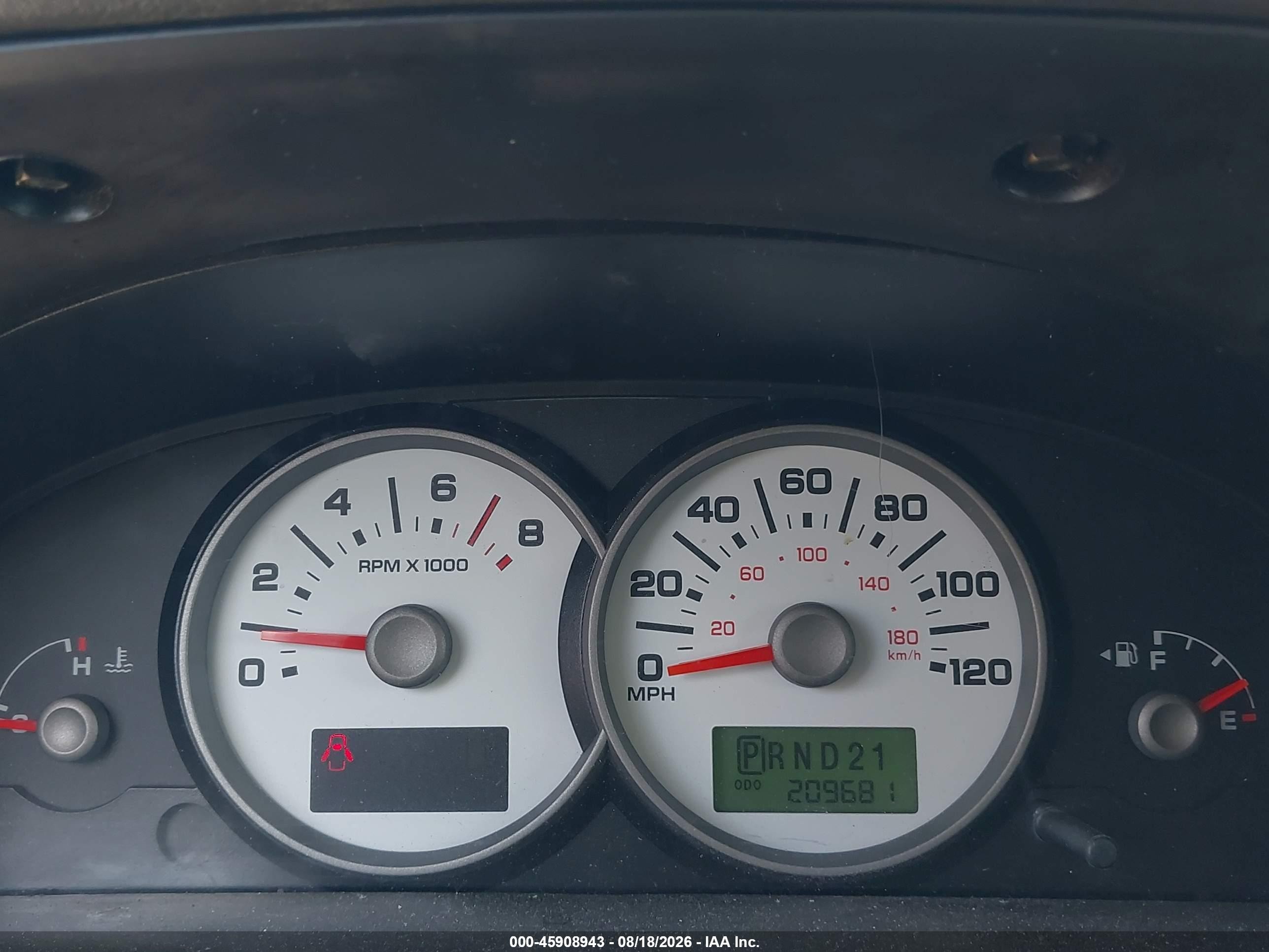 2005 Ford Escape Xlt White vin: 1FMYU03165KA36780
