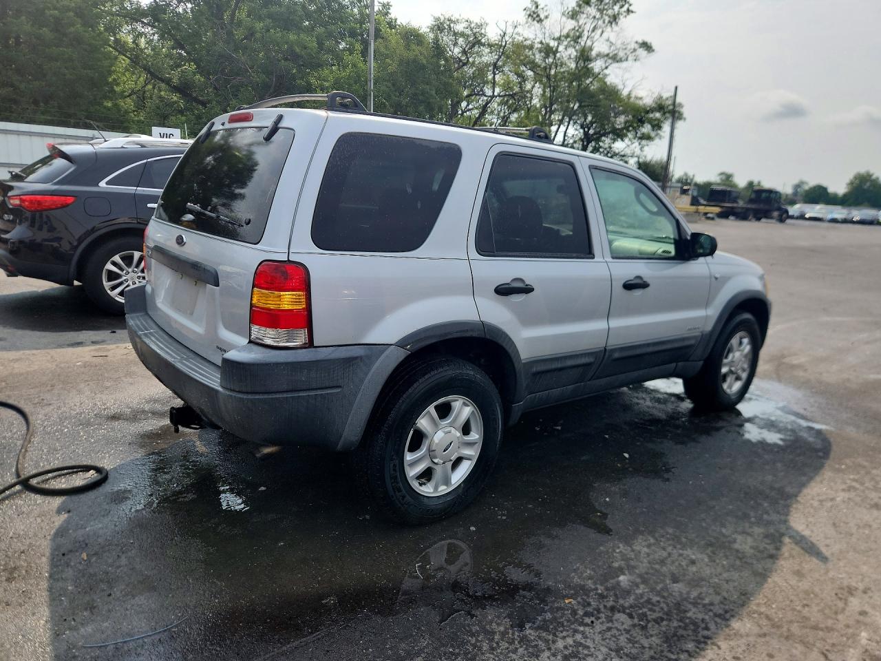 2002 Ford Escape Xlt Silver vin: 1FMYU03172KB24488