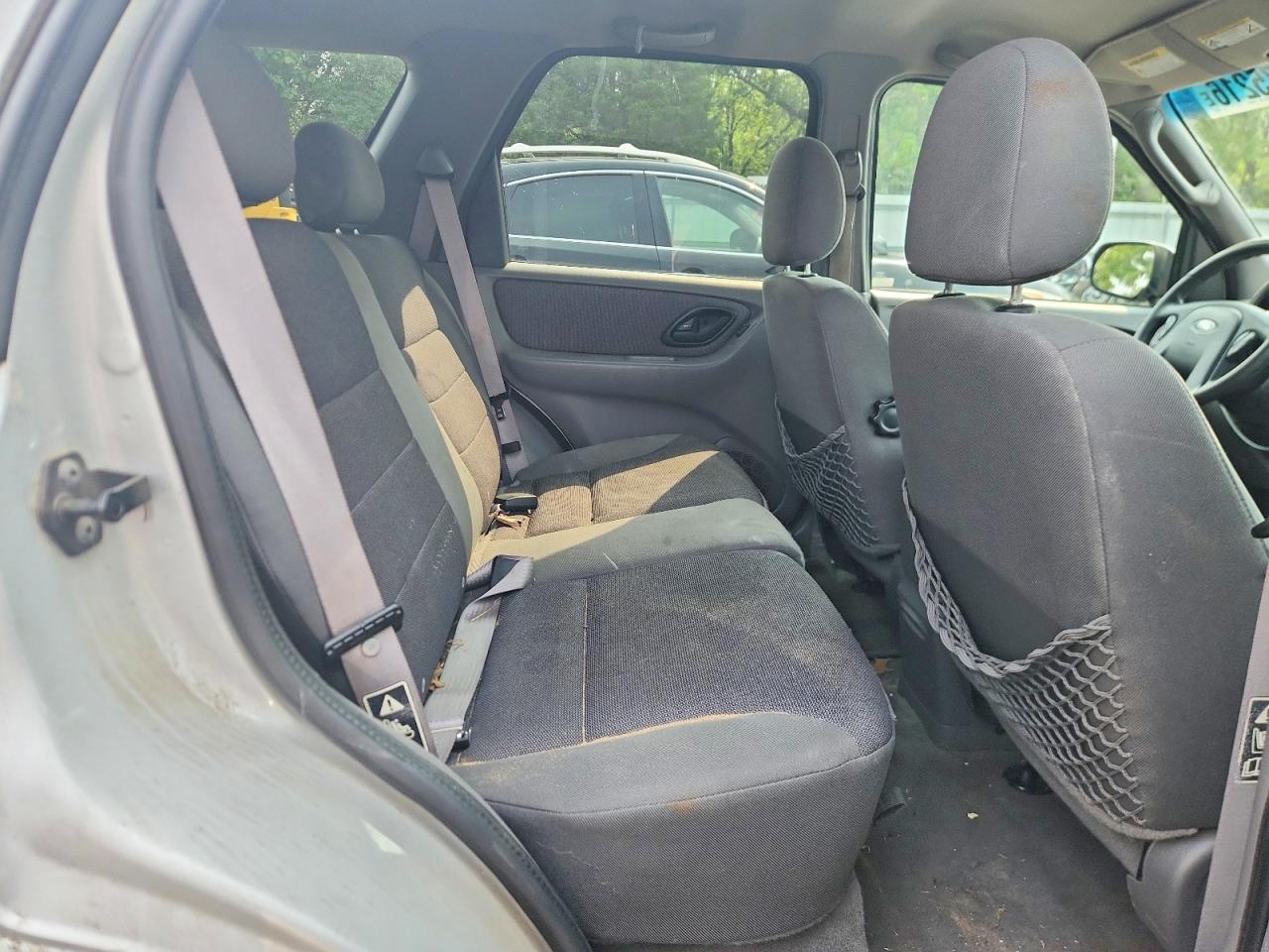 2002 Ford Escape Xlt Silver vin: 1FMYU03172KB24488
