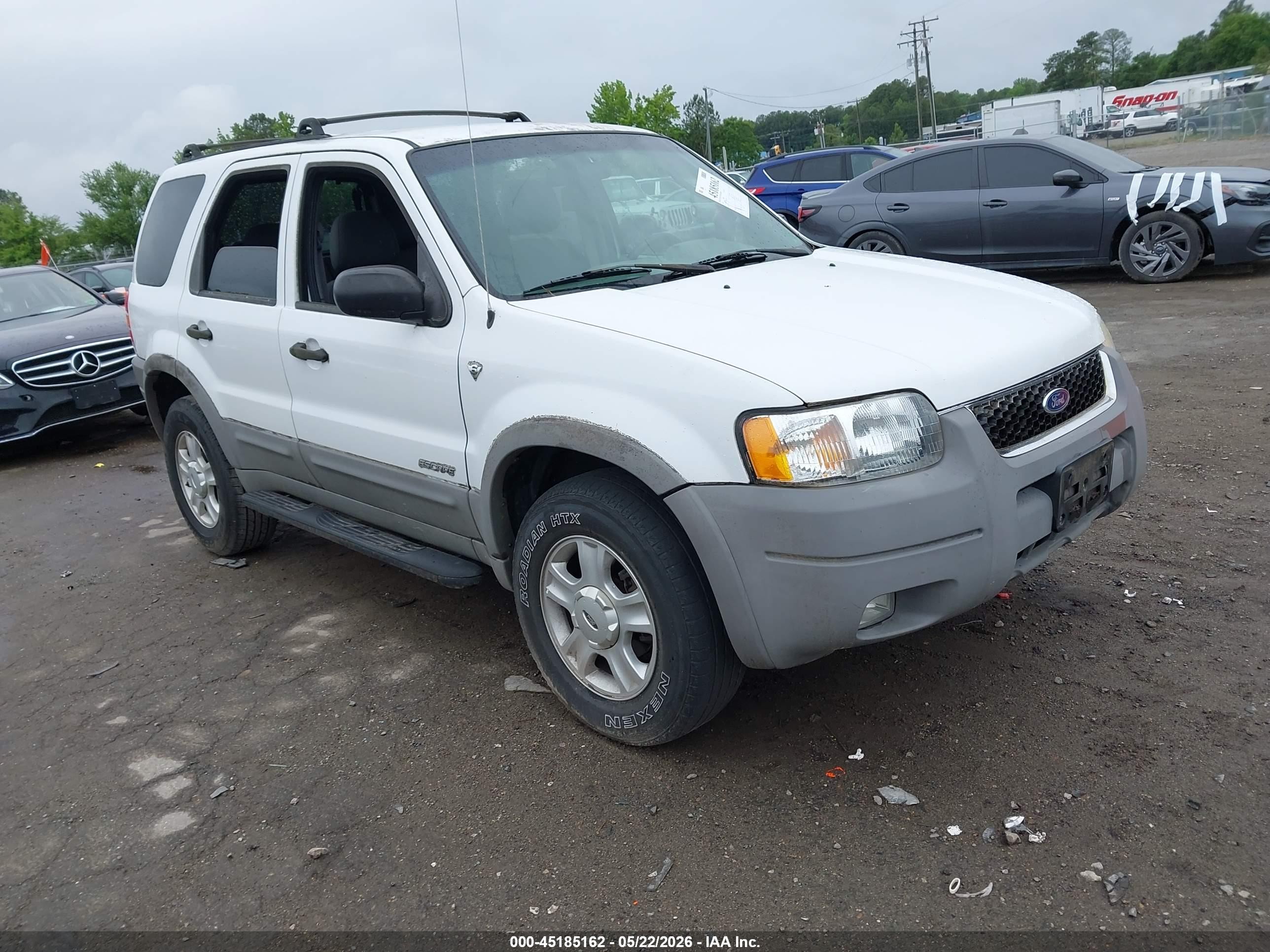 2002 Ford Escape Xlt White vin: 1FMYU03172KB37967
