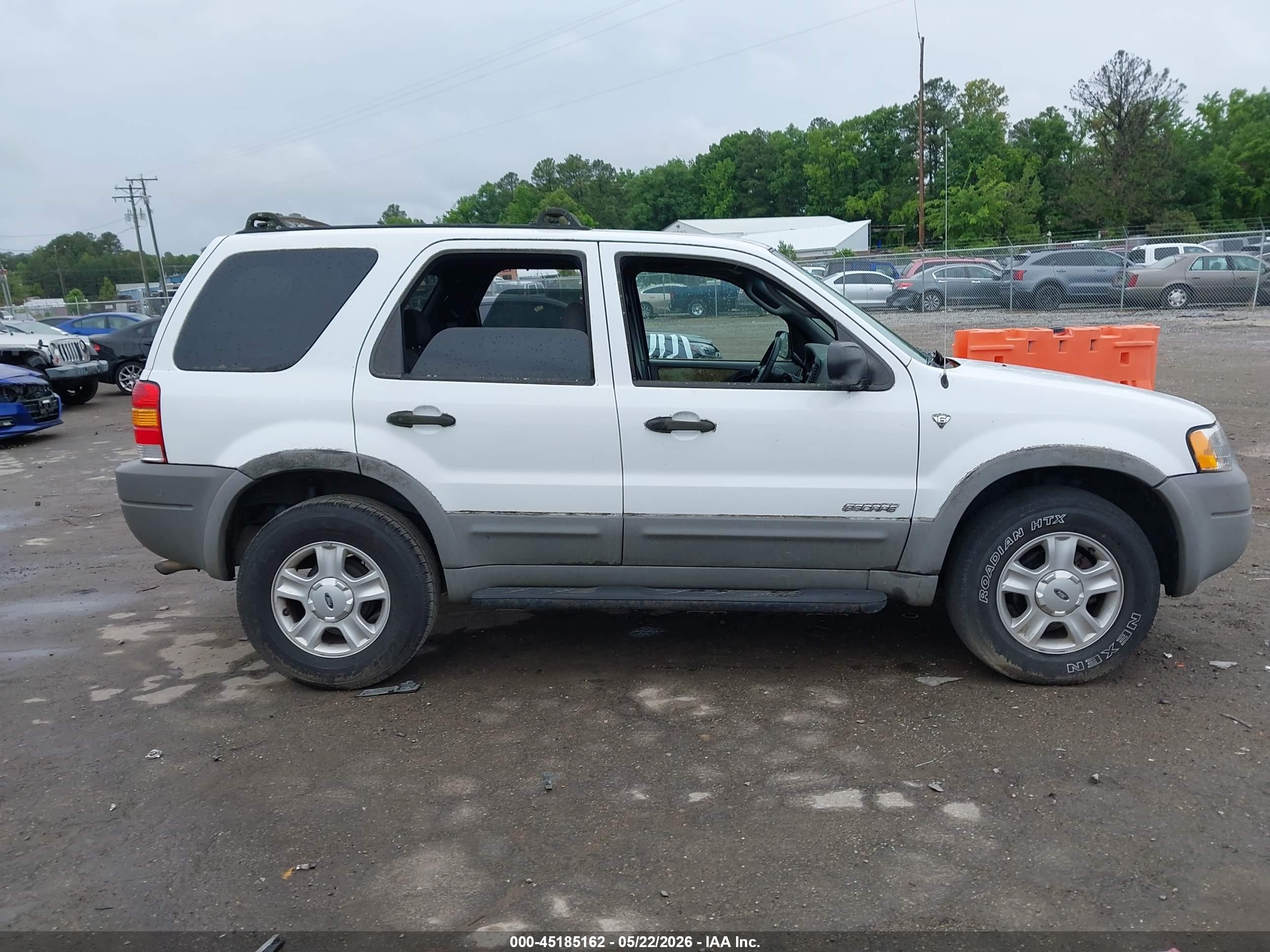 2002 Ford Escape Xlt White vin: 1FMYU03172KB37967