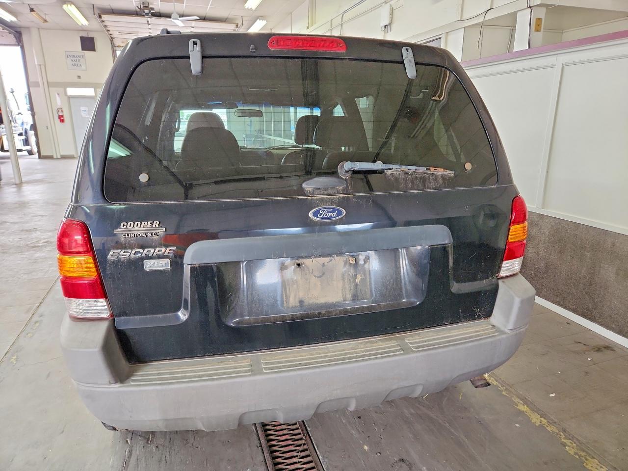 2002 Ford Escape Xlt Black vin: 1FMYU03172KC10819