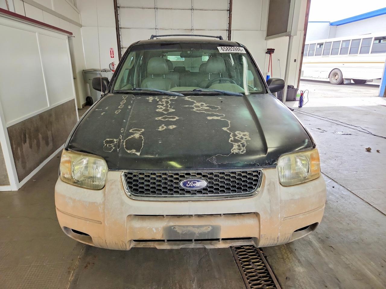 2002 Ford Escape Xlt Black vin: 1FMYU03172KC10819