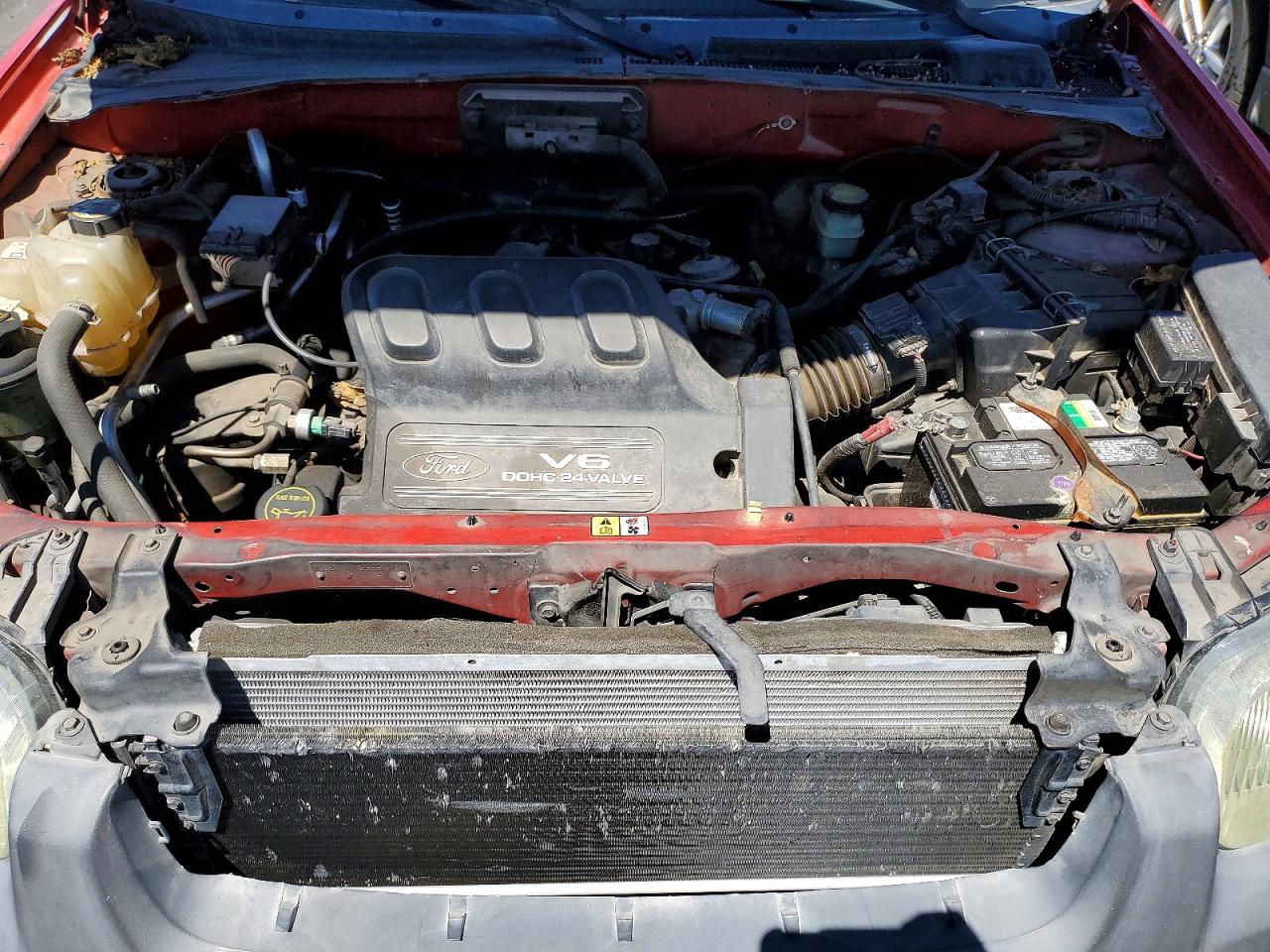 2002 Ford Escape Red vin: 1FMYU03172KD33794