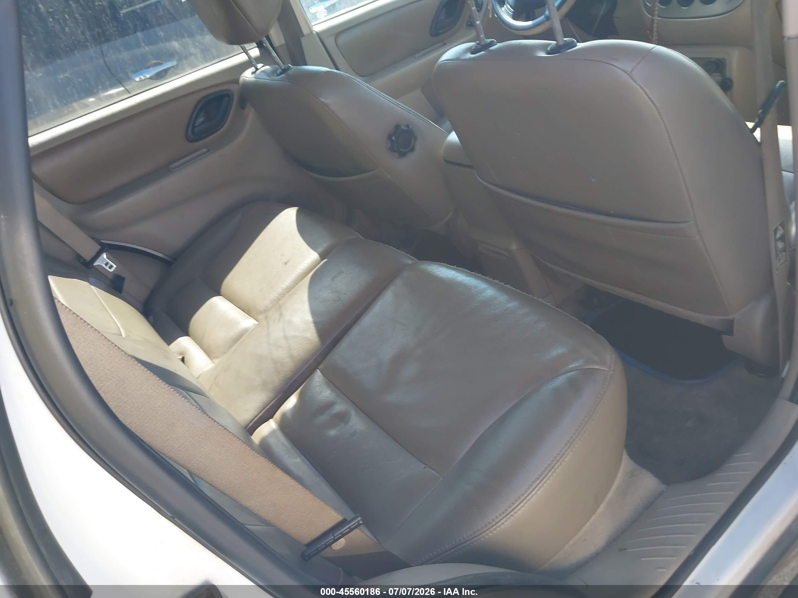 2003 Ford Escape Xlt Белый vin: 1FMYU03173KB34682