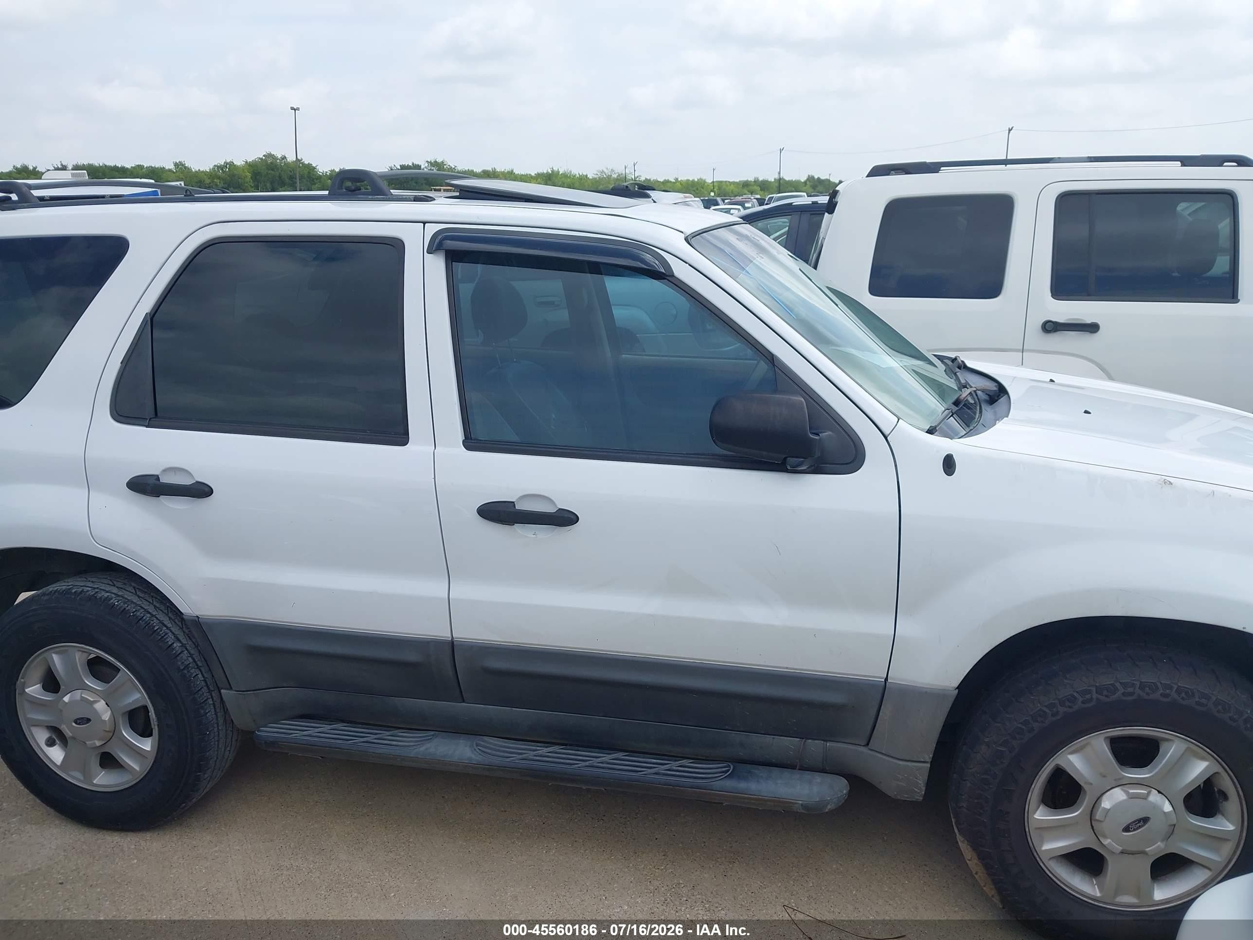 2003 Ford Escape Xlt Белый vin: 1FMYU03173KB34682