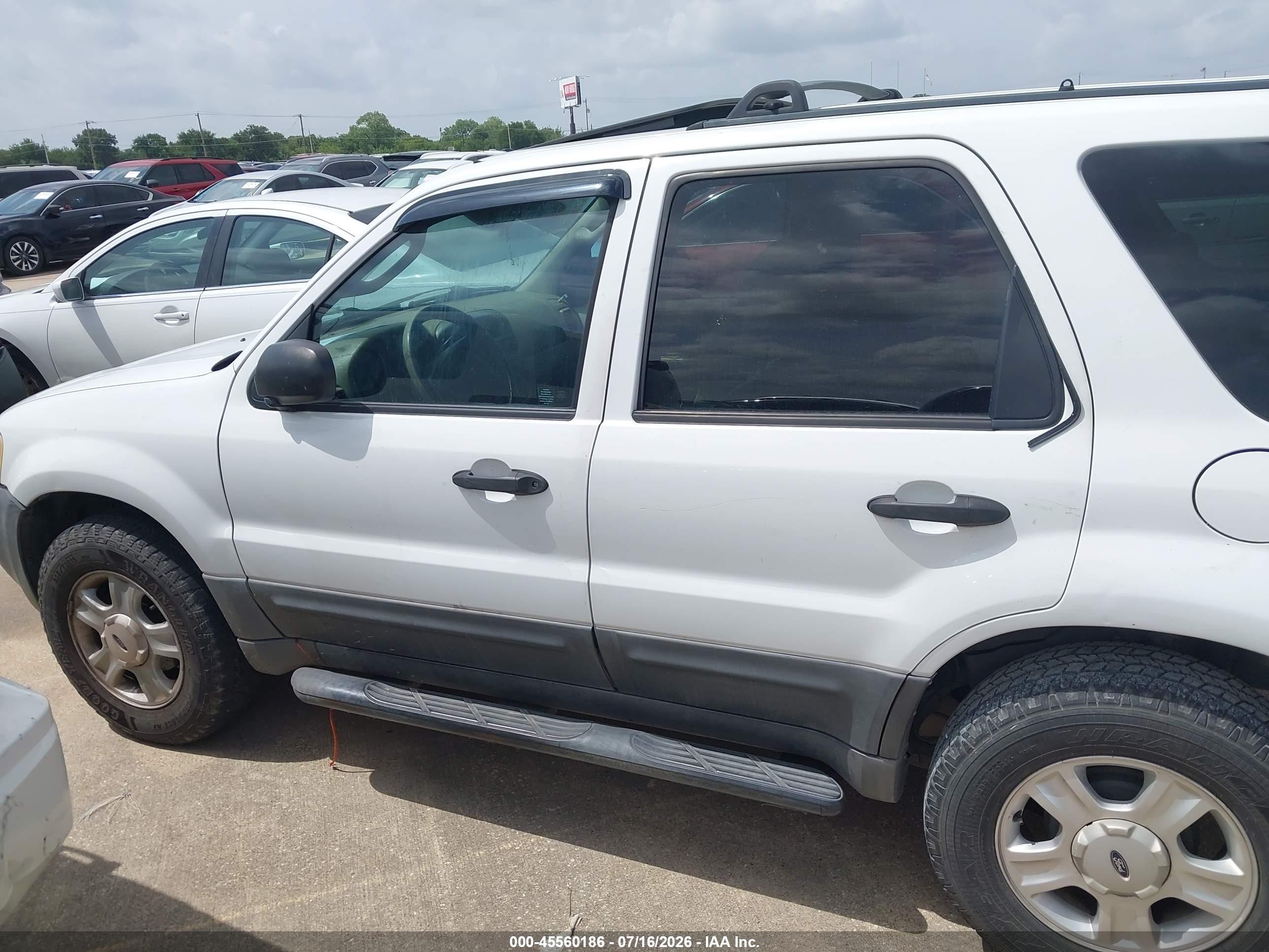 2003 Ford Escape Xlt Белый vin: 1FMYU03173KB34682