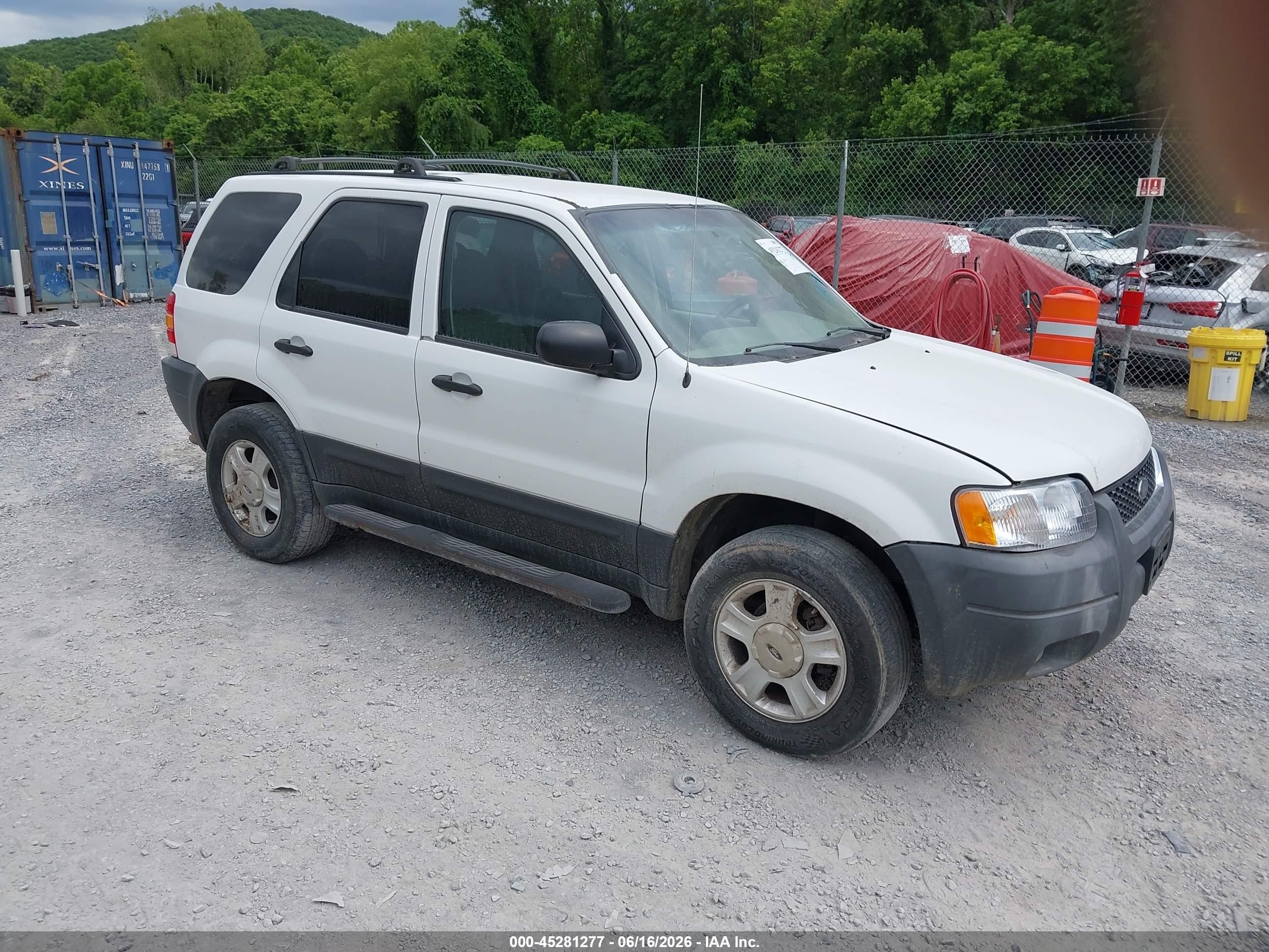 2004 Ford Escape Xlt White vin: 1FMYU03174DA15939
