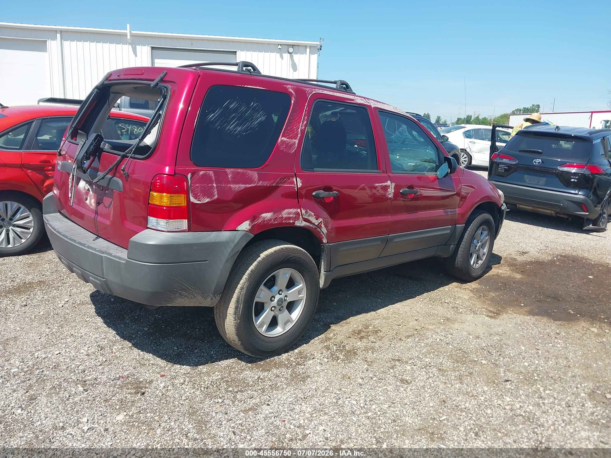 2005 Ford Escape Xlt Red vin: 1FMYU03175DA06417