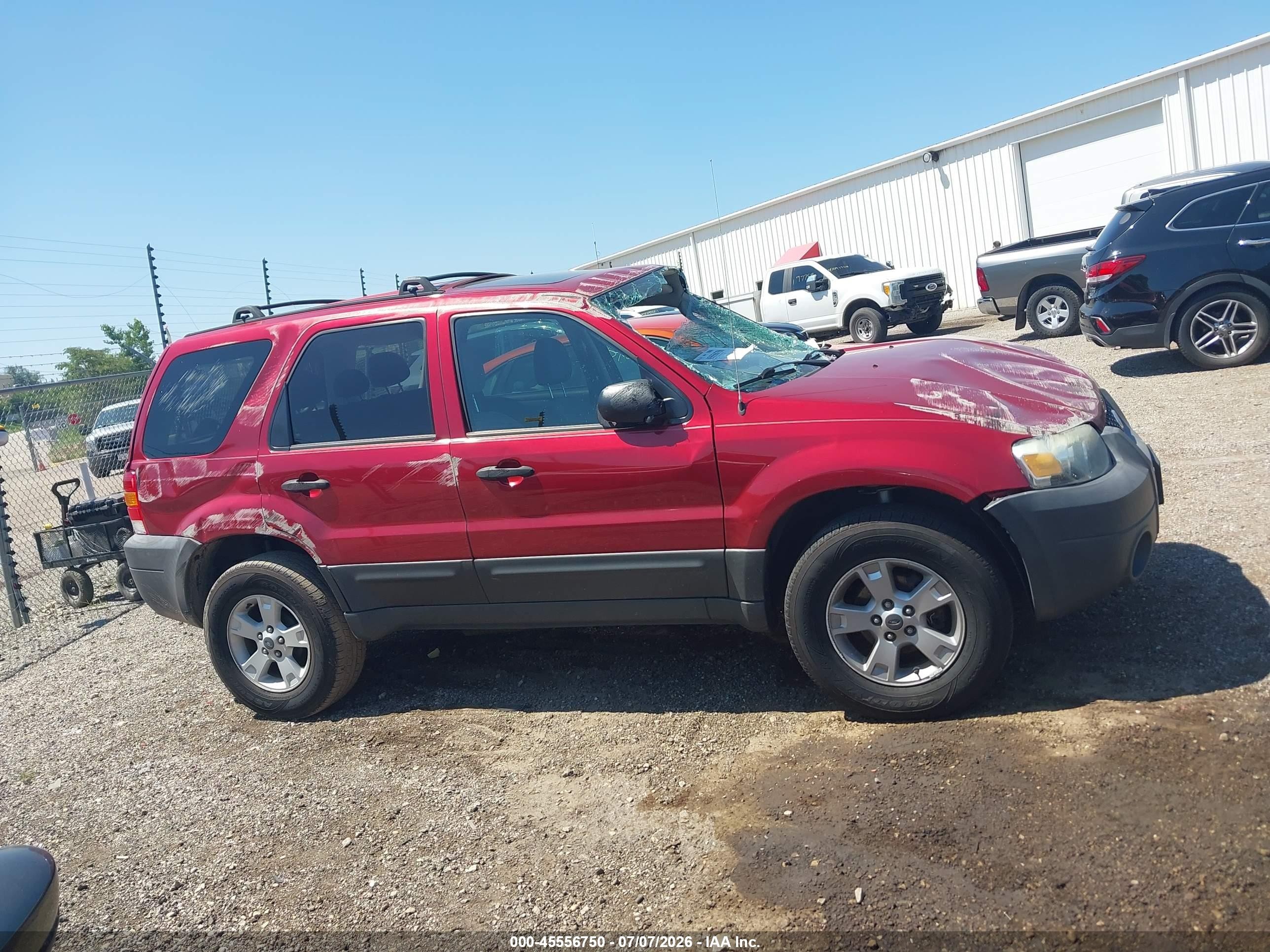 2005 Ford Escape Xlt Red vin: 1FMYU03175DA06417