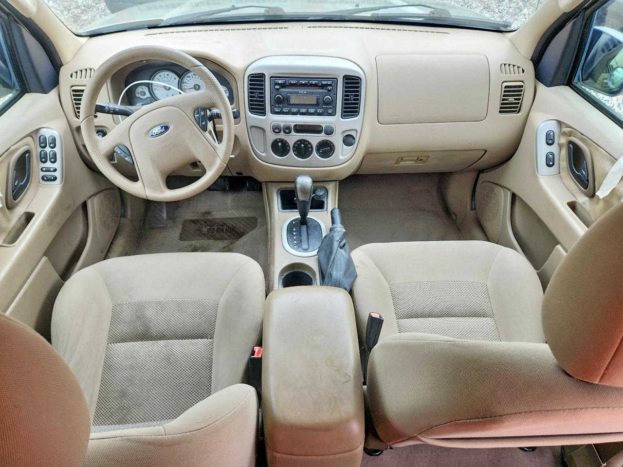 2005 Ford Escape Xlt Tan vin: 1FMYU03175KB46138
