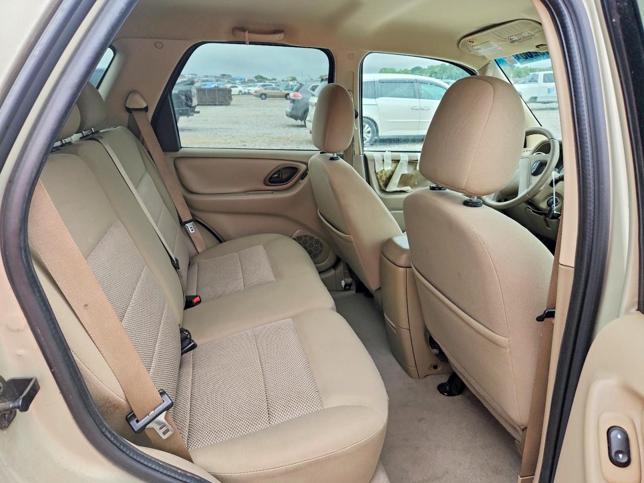 2005 Ford Escape Xlt Tan vin: 1FMYU03175KB46138