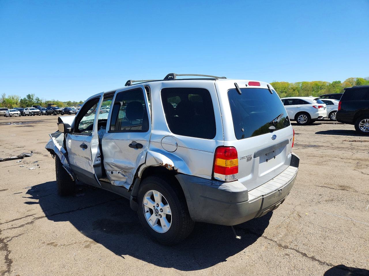2007 Ford Escape Xlt Silver vin: 1FMYU03177KB25602