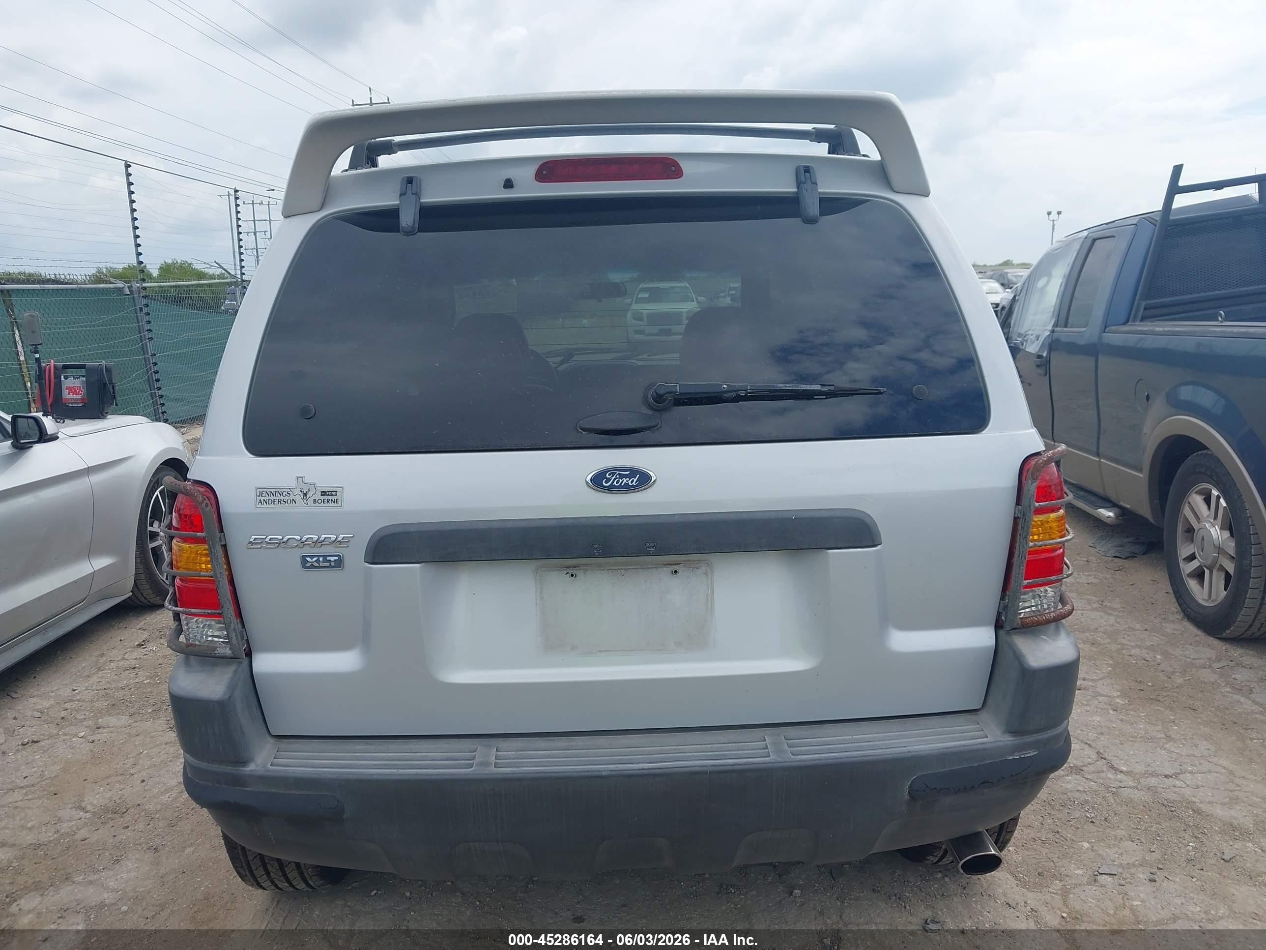 2002 Ford Escape Xlt Silver vin: 1FMYU03182KA38767