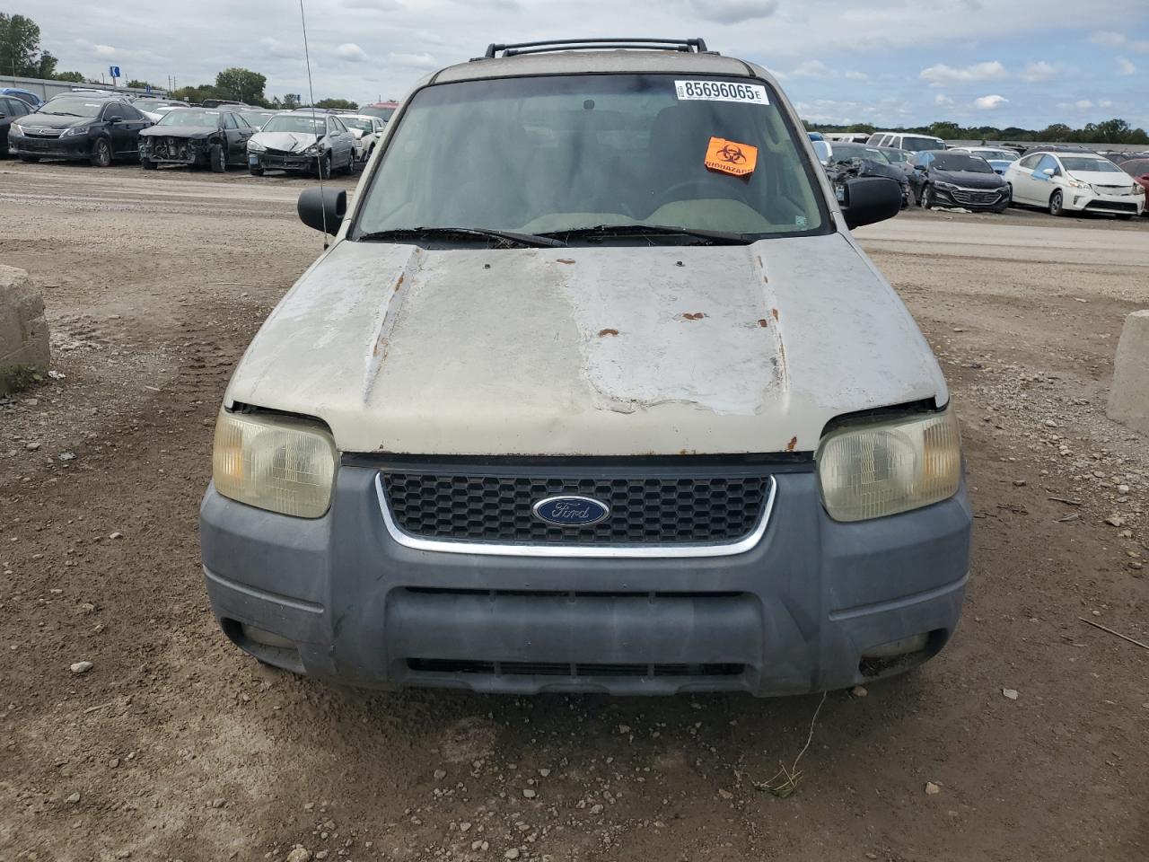 2004 Ford Escape Xlt Серый vin: 1FMYU03184KA27318