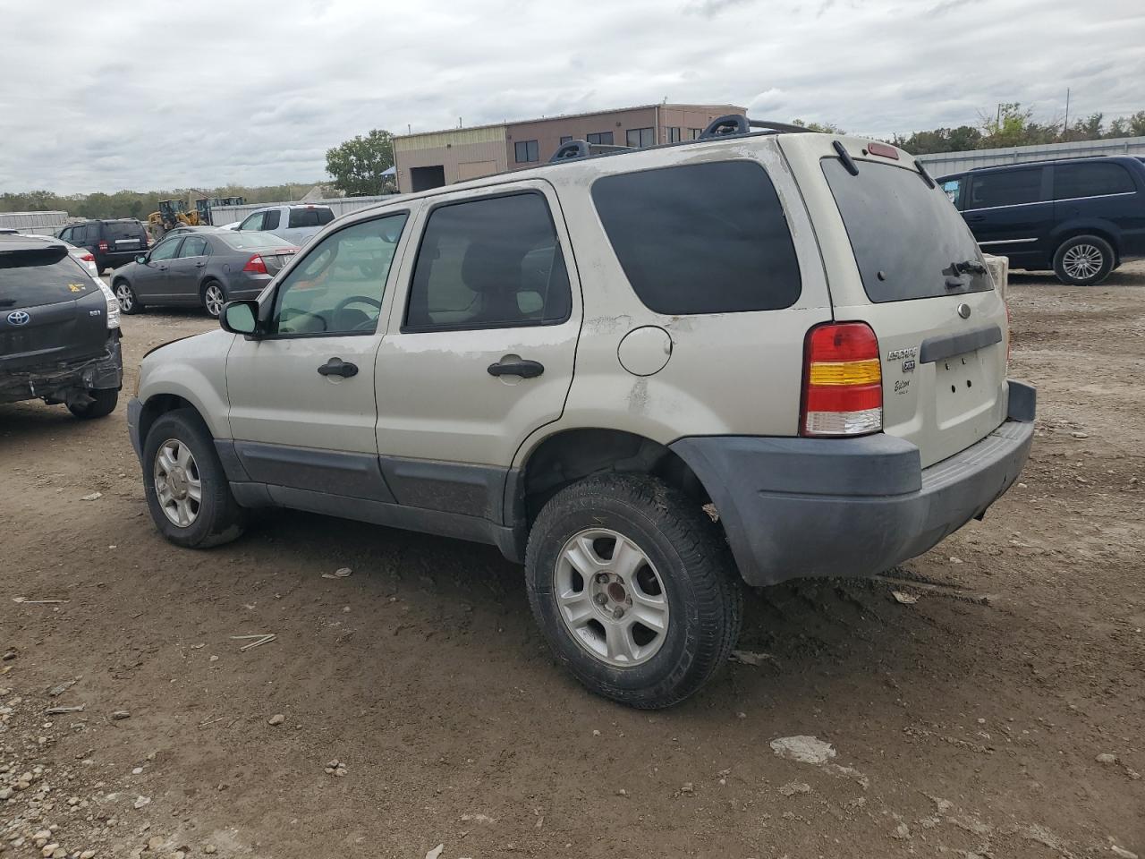 2004 Ford Escape Xlt Серый vin: 1FMYU03184KA27318