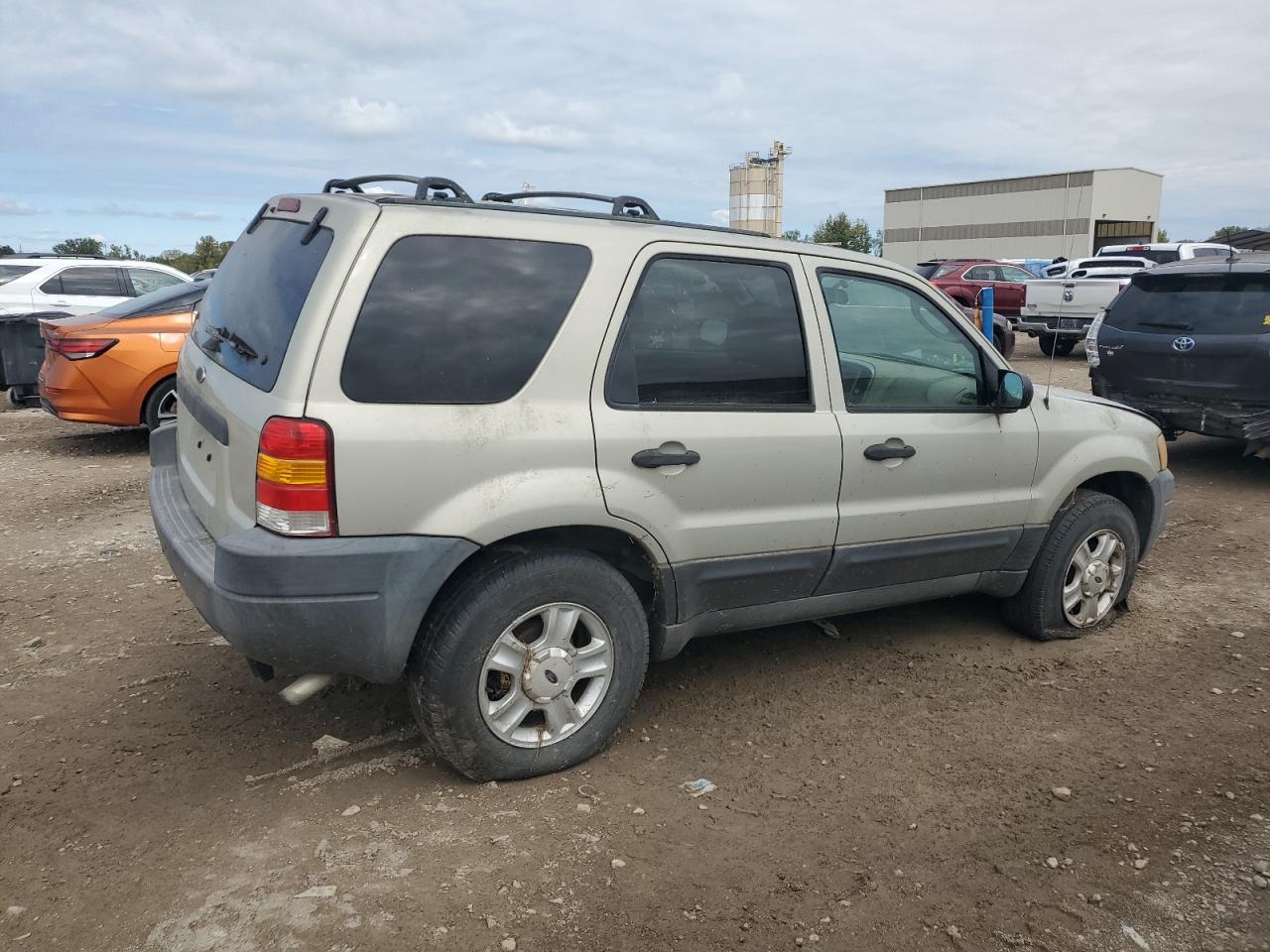 2004 Ford Escape Xlt Серый vin: 1FMYU03184KA27318