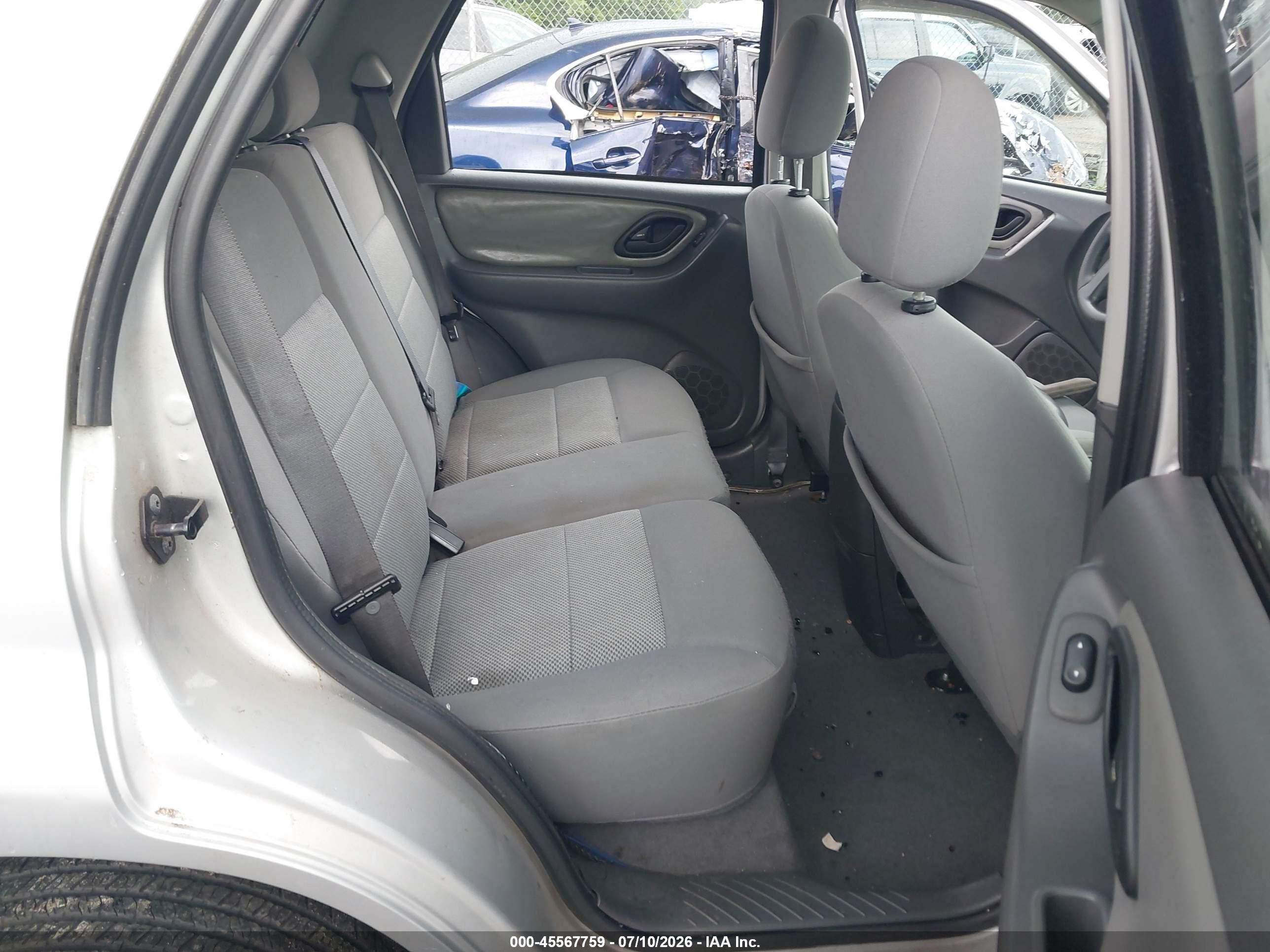 2005 Ford Escape Xlt Silver vin: 1FMYU03185KB28666