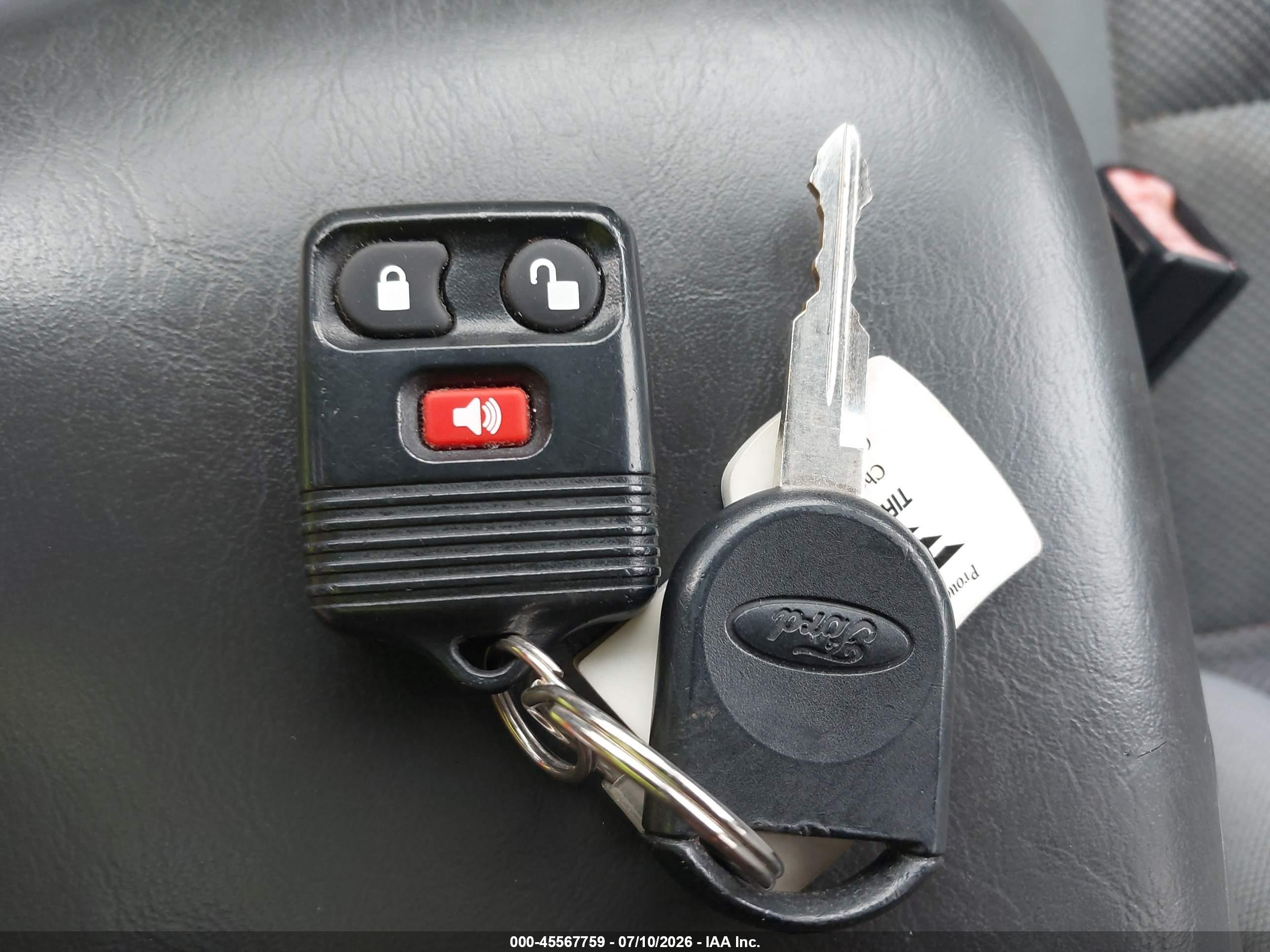 2005 Ford Escape Xlt Silver vin: 1FMYU03185KB28666