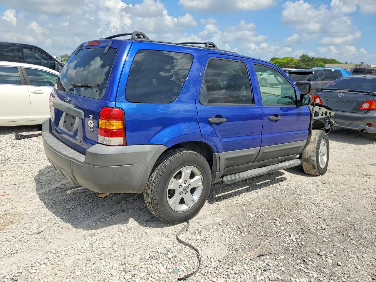 2006 Ford Escape Xlt Синий vin: 1FMYU03186KA13471