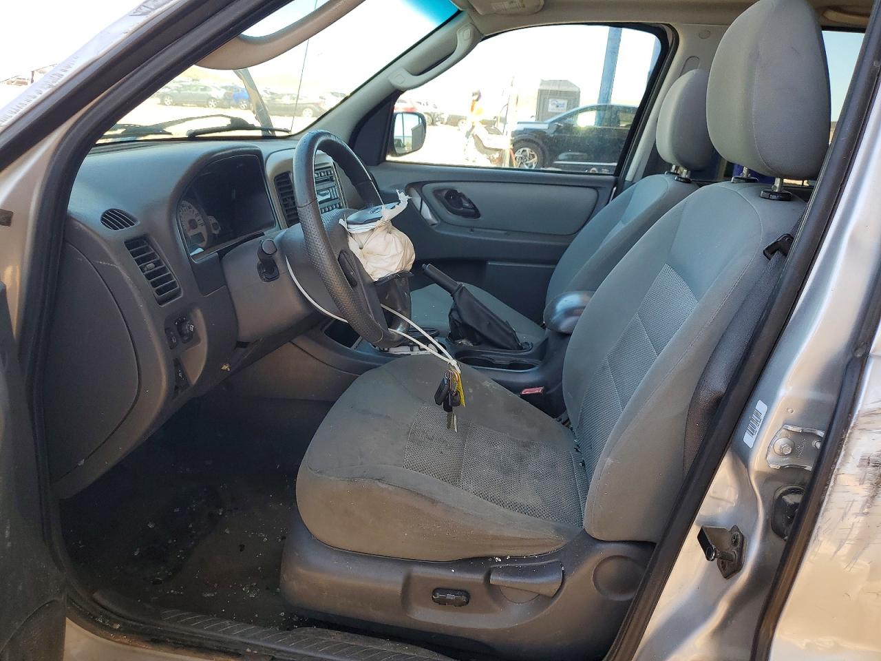 2007 Ford Escape Xlt Silver vin: 1FMYU03187KA19157