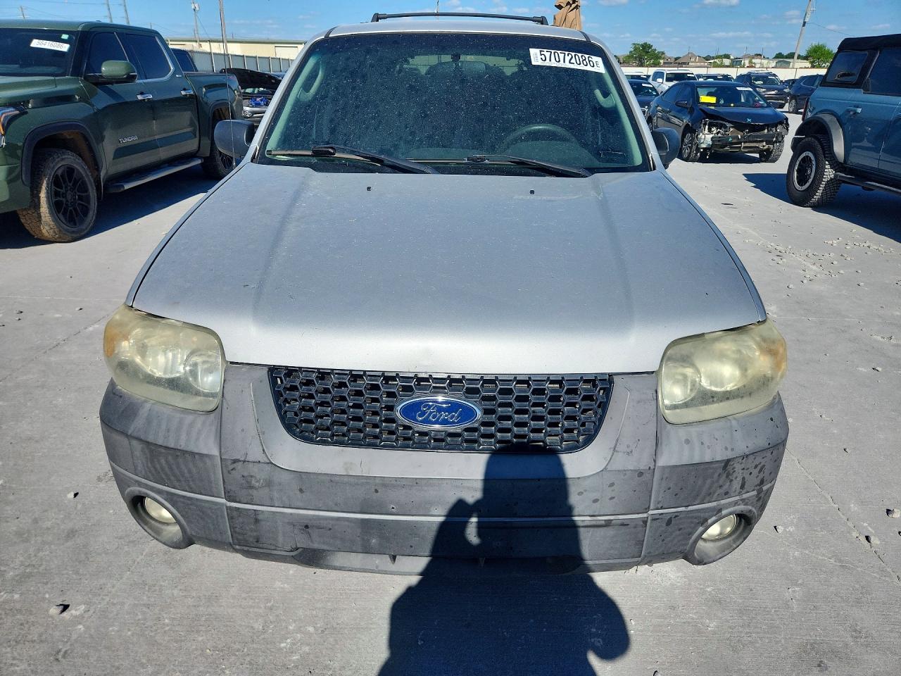 2007 Ford Escape Xlt Silver vin: 1FMYU03187KB17993