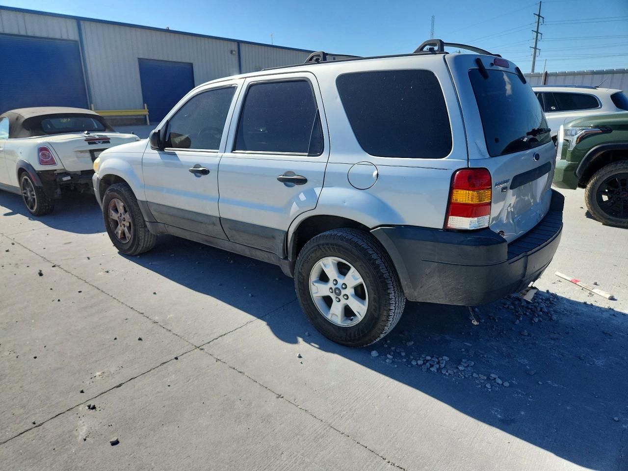 2007 Ford Escape Xlt Silver vin: 1FMYU03187KB17993