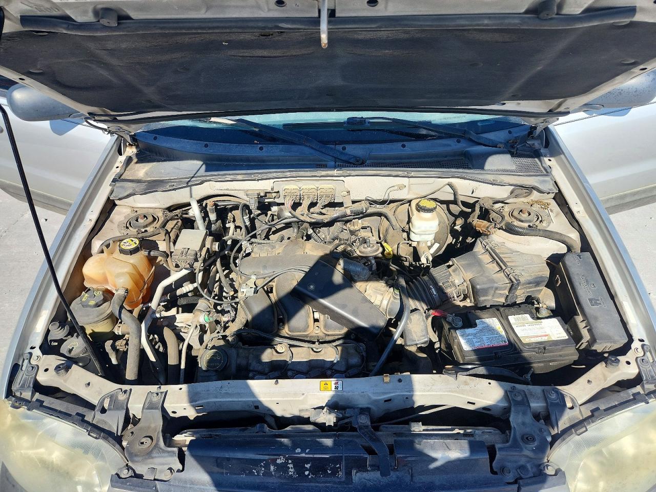 2007 Ford Escape Xlt Silver vin: 1FMYU03187KB17993
