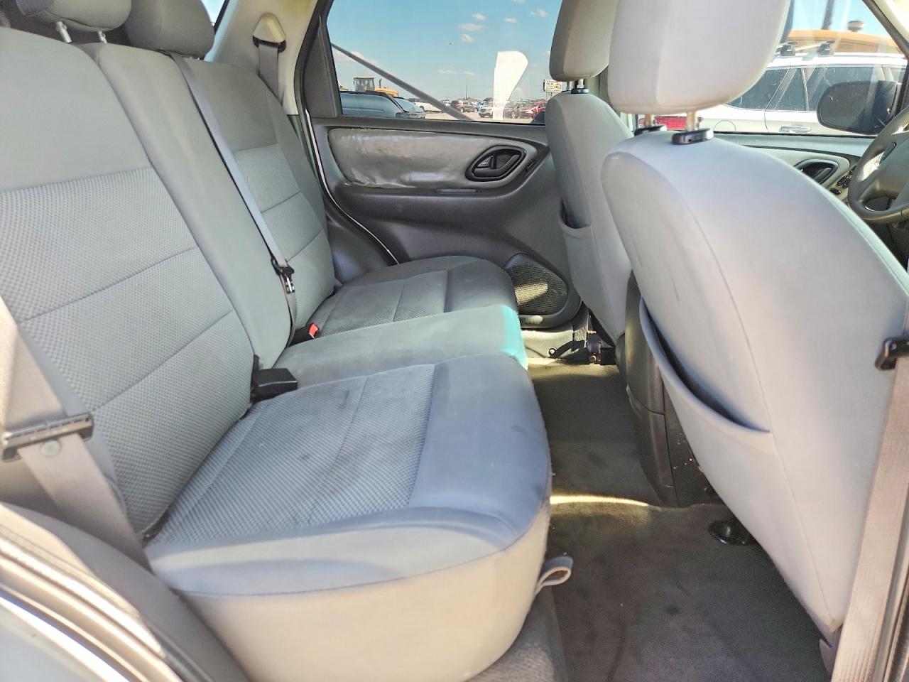 2007 Ford Escape Xlt Silver vin: 1FMYU03187KB17993