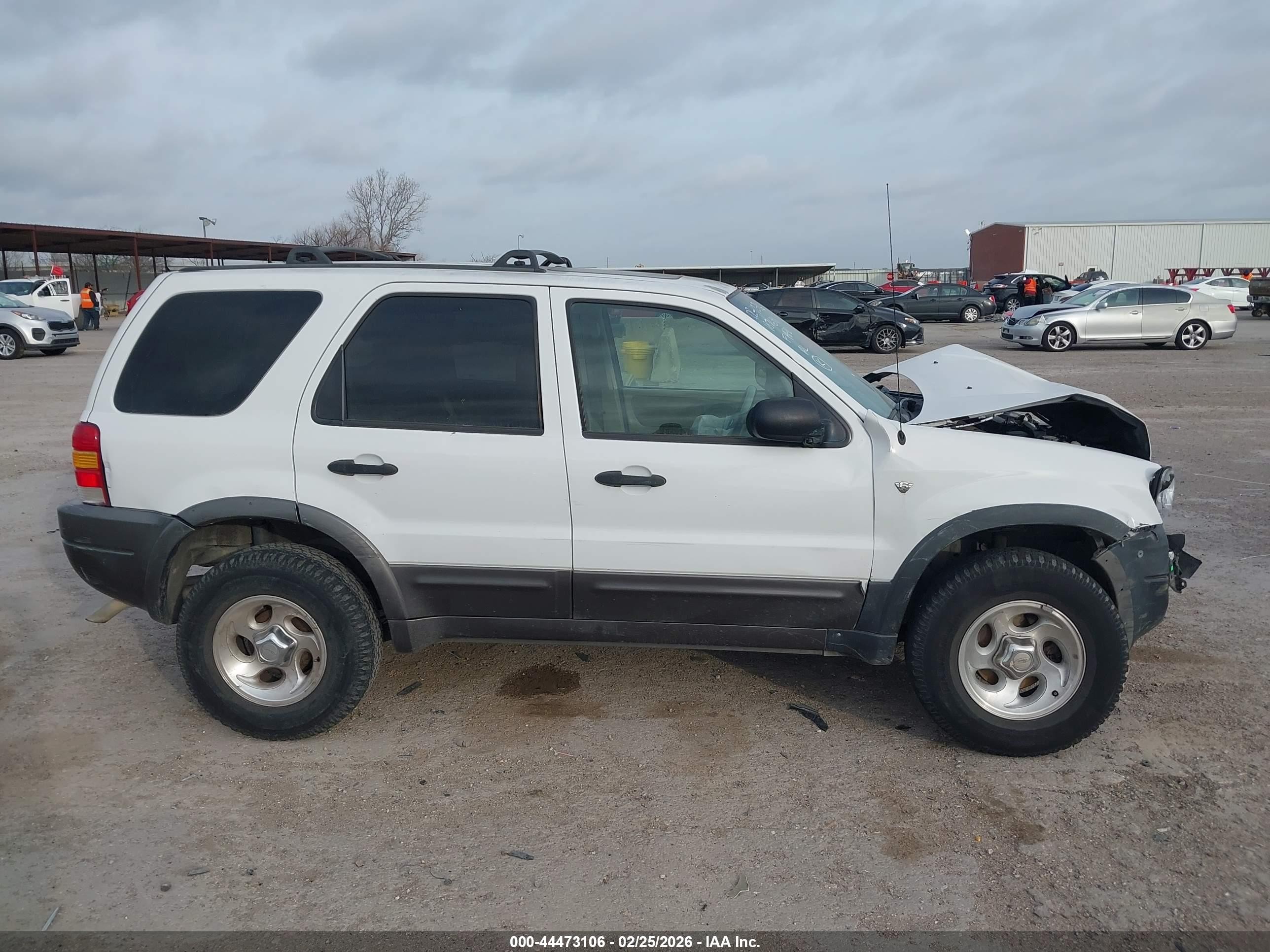 2003 Ford Escape Xlt White vin: 1FMYU03193KC36551
