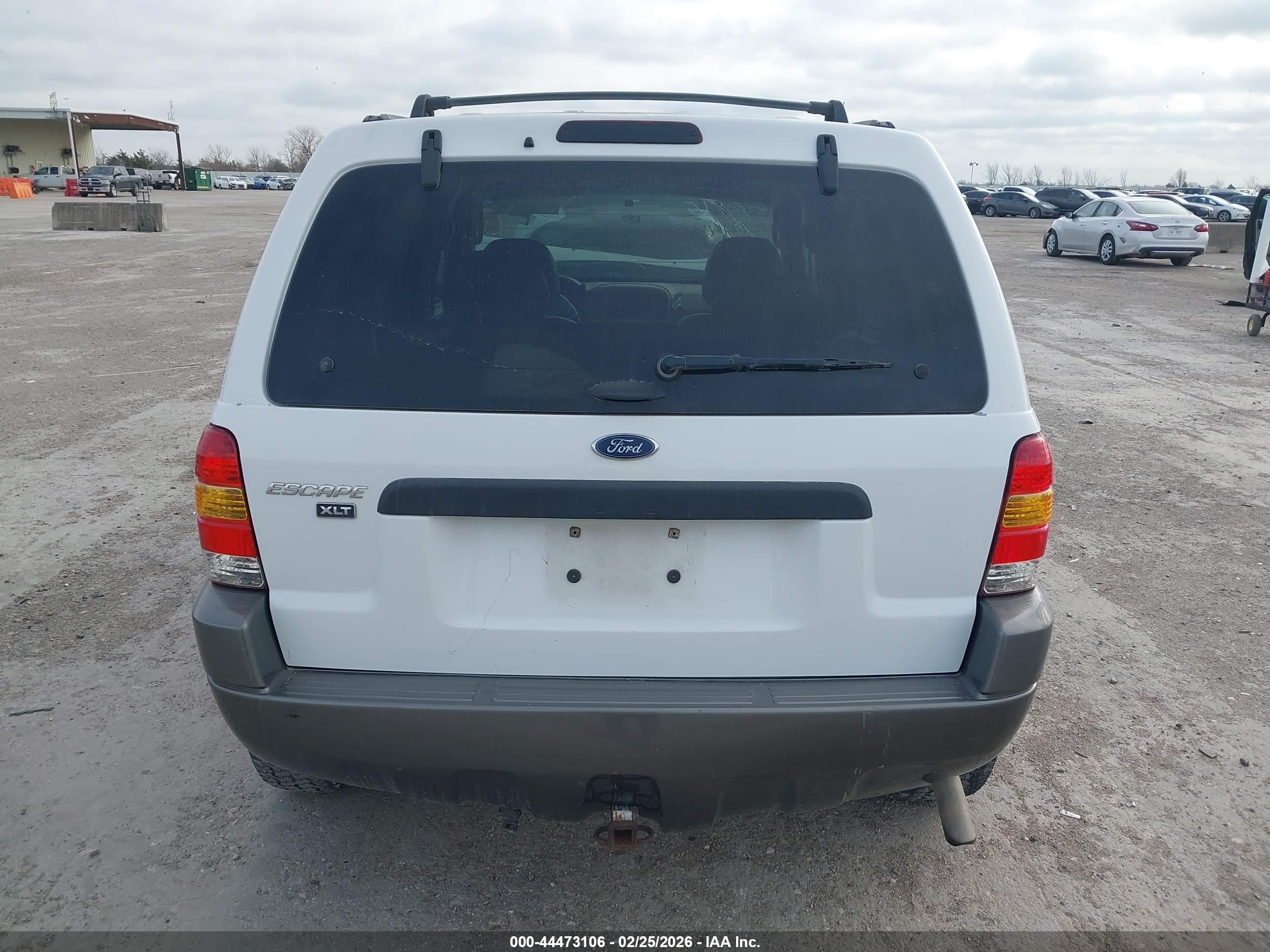 2003 Ford Escape Xlt White vin: 1FMYU03193KC36551