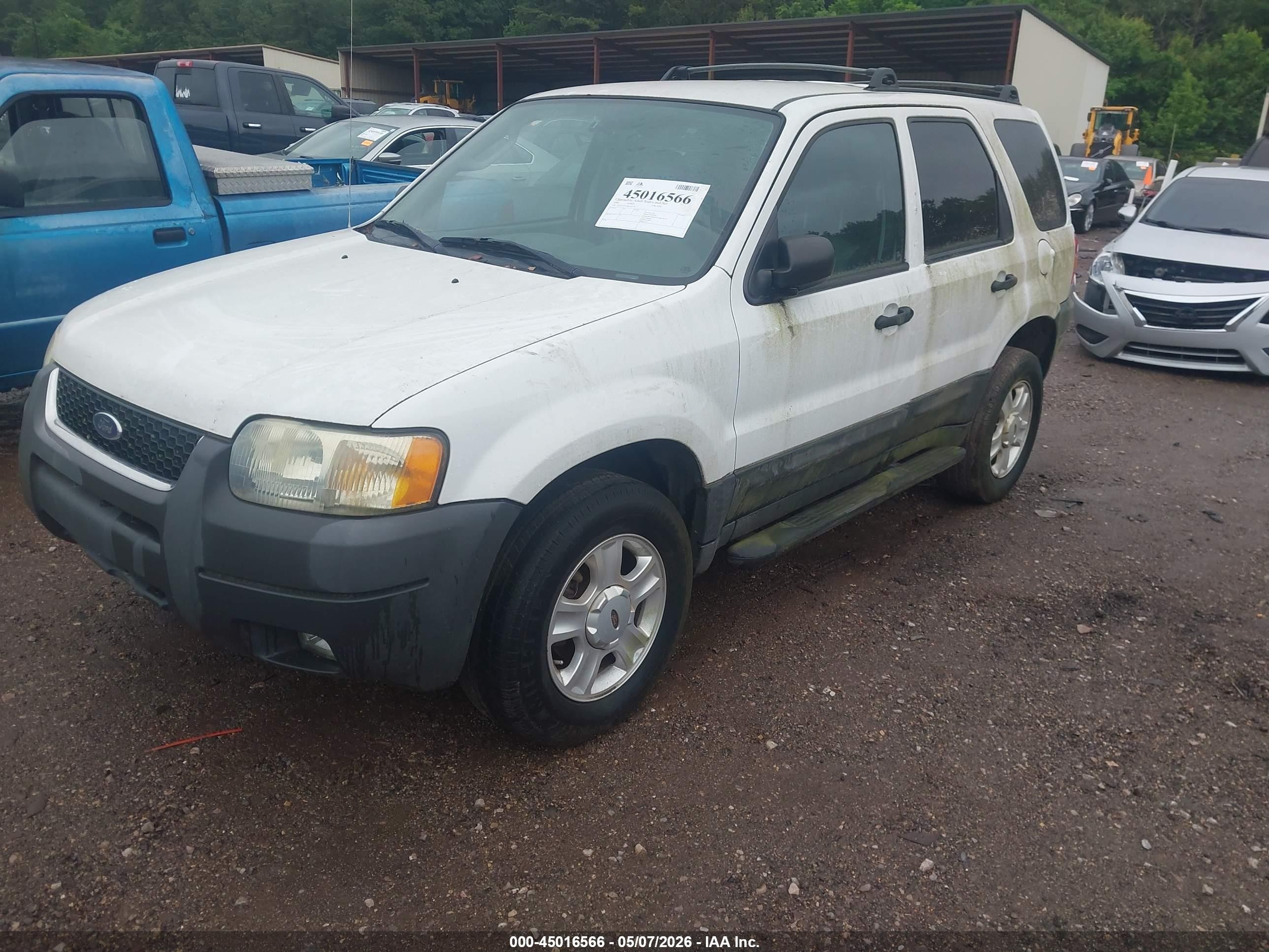 2004 Ford Escape Xlt White vin: 1FMYU03194KA63759